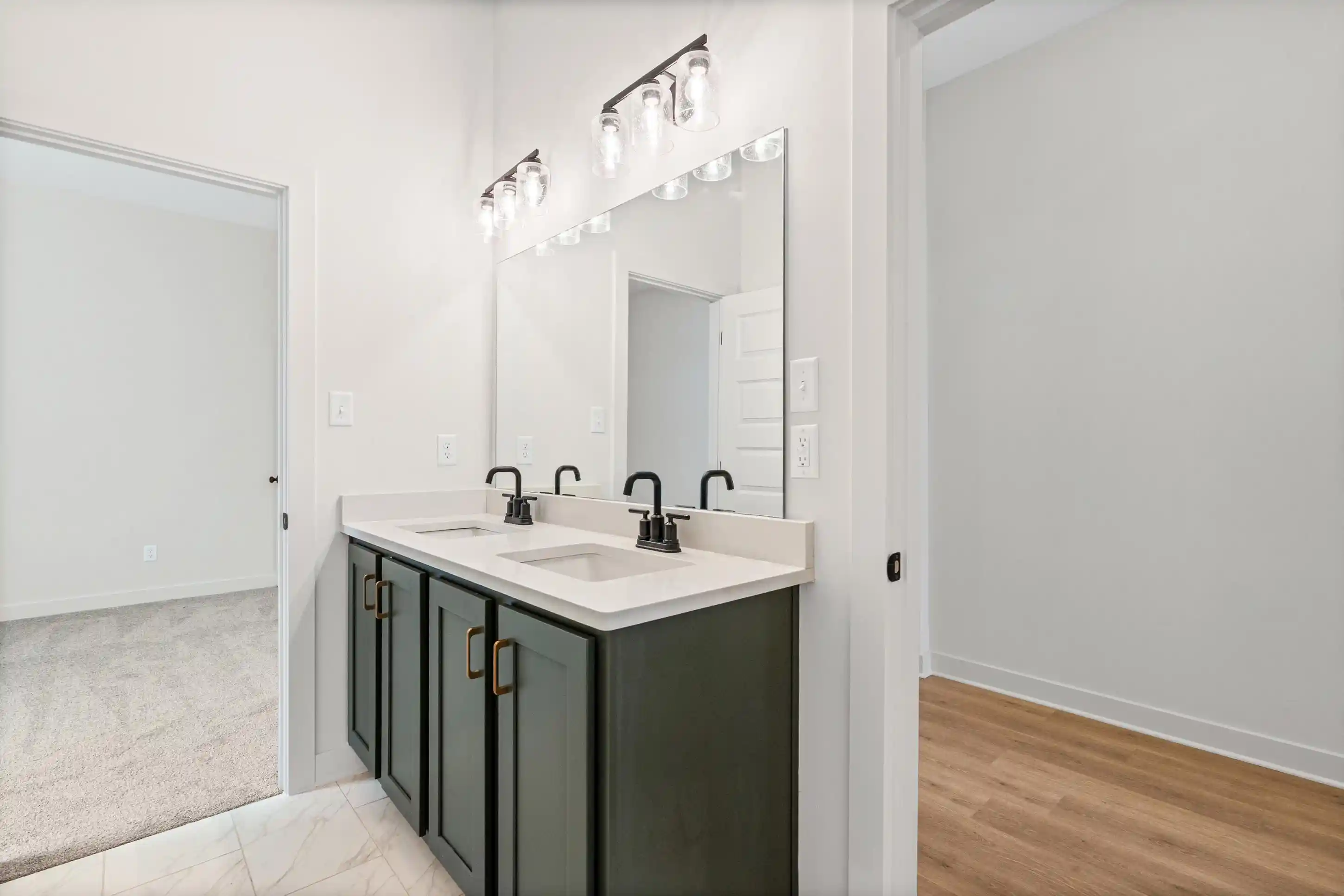 4th image of 9940 Delphinium Dr, Cordova, TN 38018 | MLS# 10220702