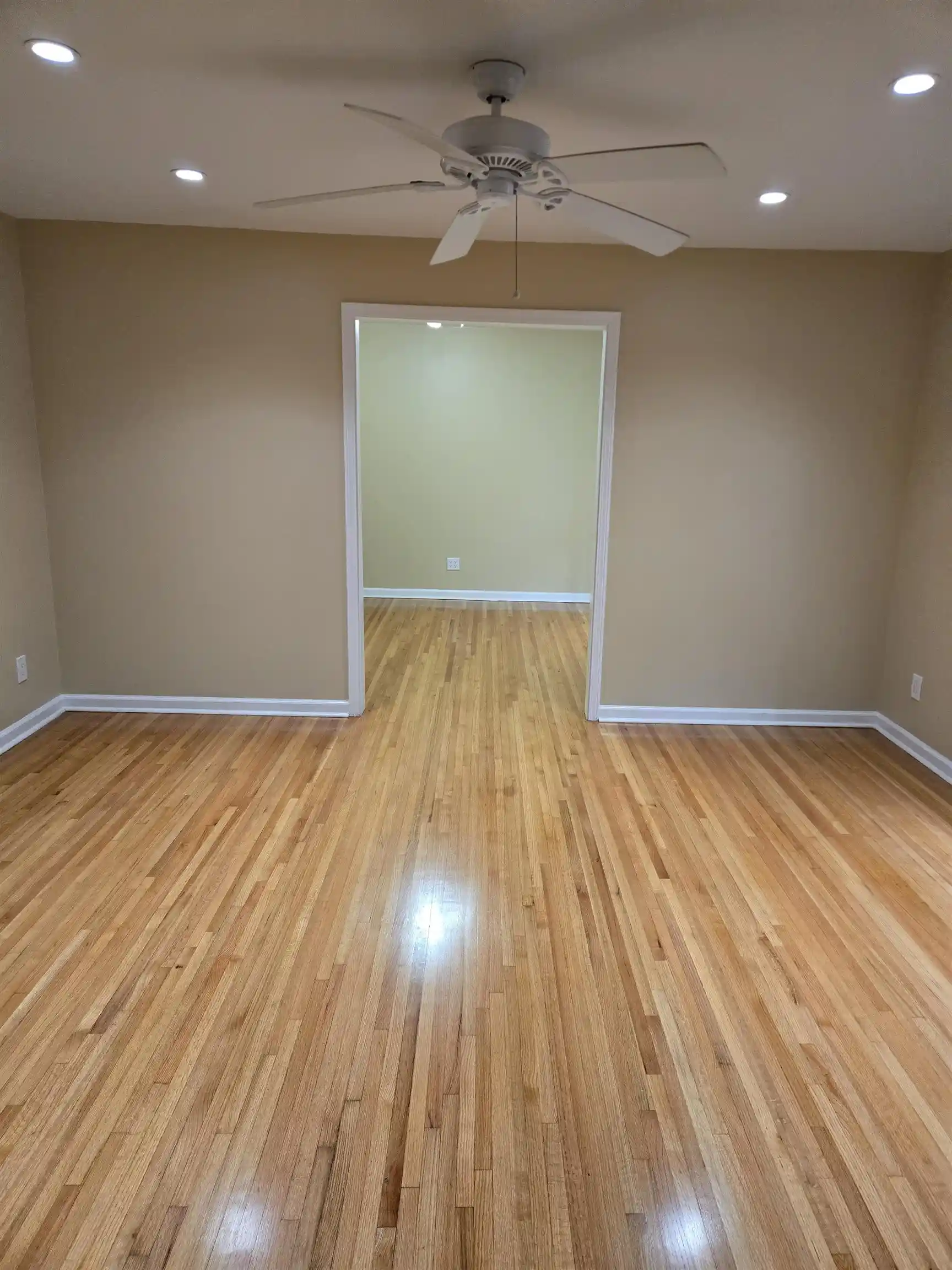 Photo 3 of Townhouse for sale at 3212 Whitney Ave, Memphis, TN 38128 | MLS# 10220720 | Listing updated on 2026-08-09