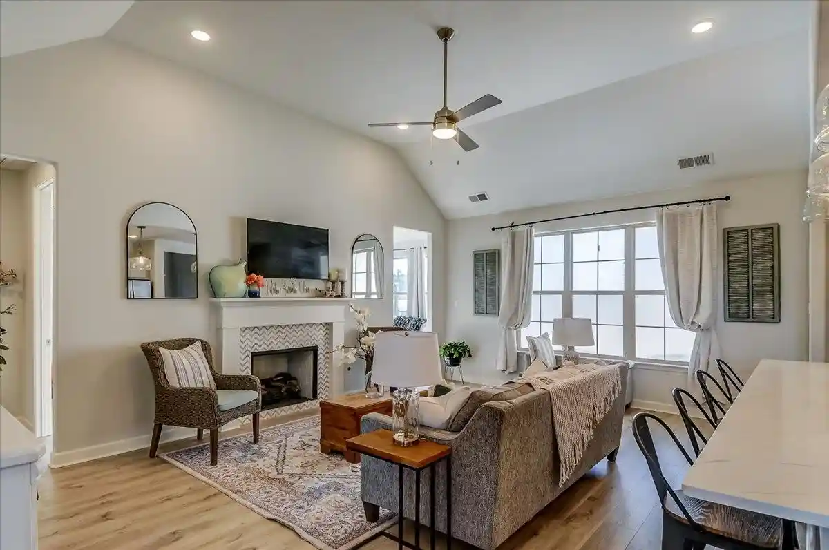 3rd image of 8705 Bedfordshire Dr, Memphis, TN 38133