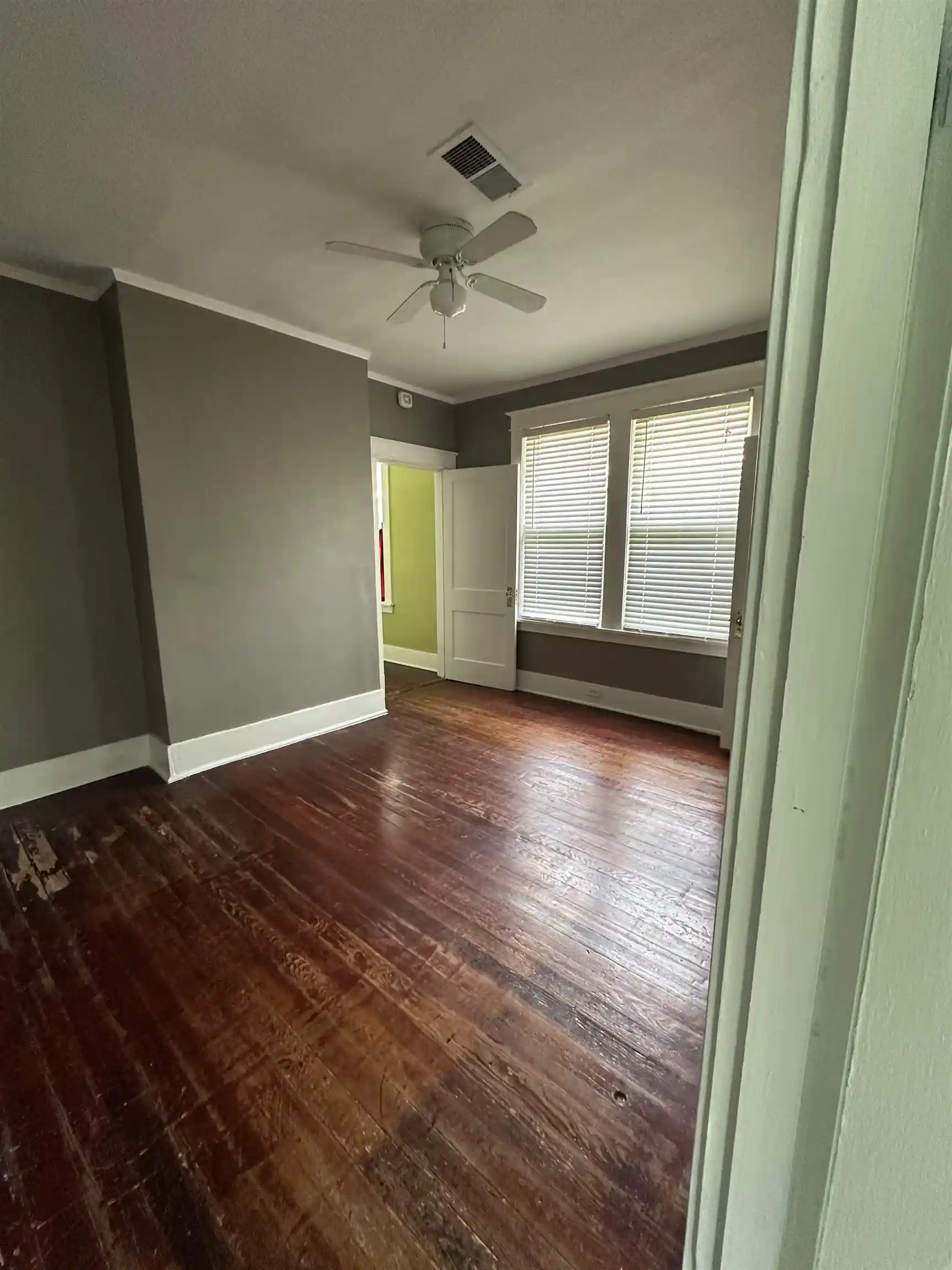 2nd image of 884 Meda Dr, Memphis, TN 38104 | MLS# 10220741