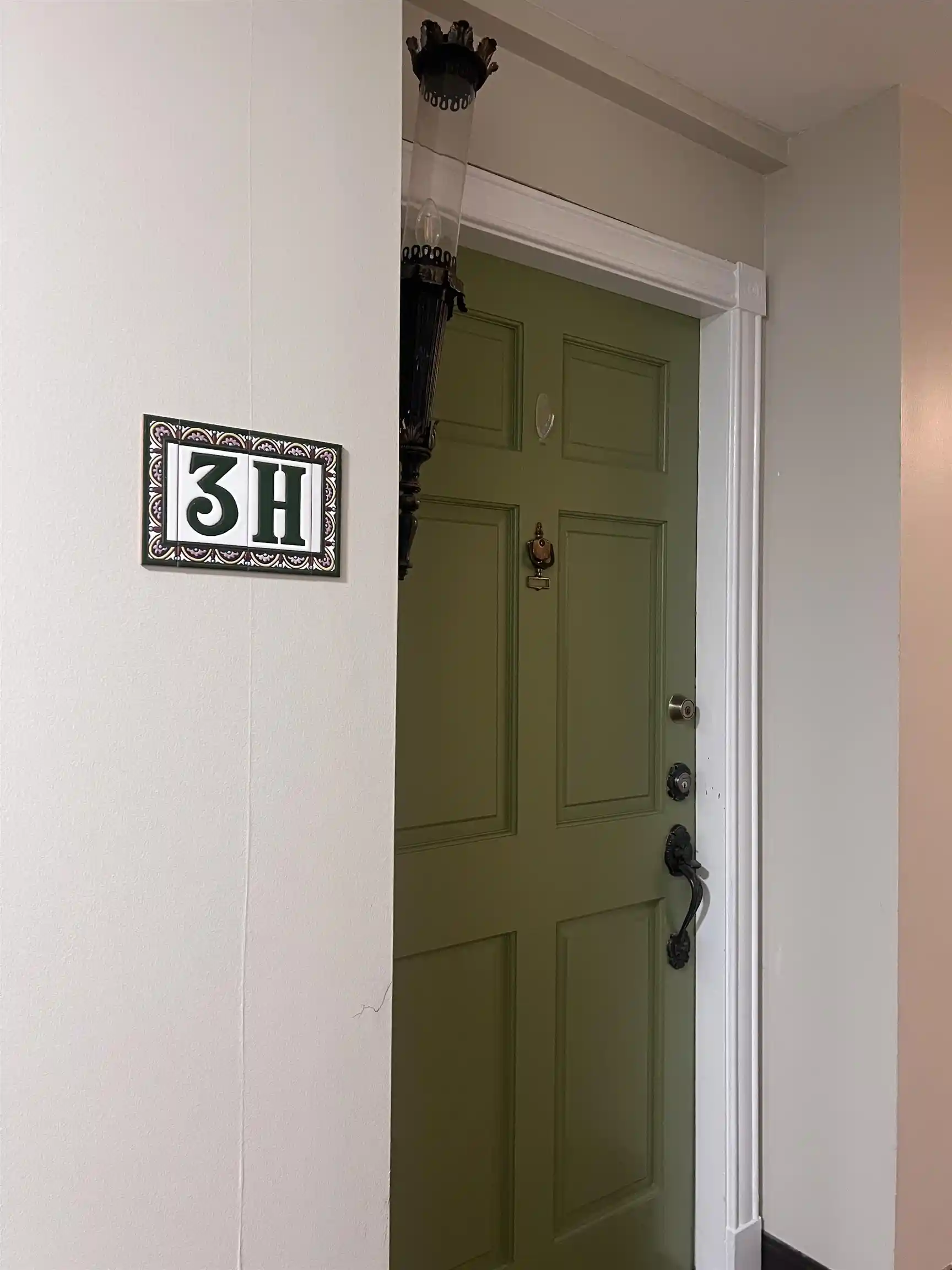 2nd image of 475 N Highland St #3H, Memphis, TN 38122 | MLS# 10220835