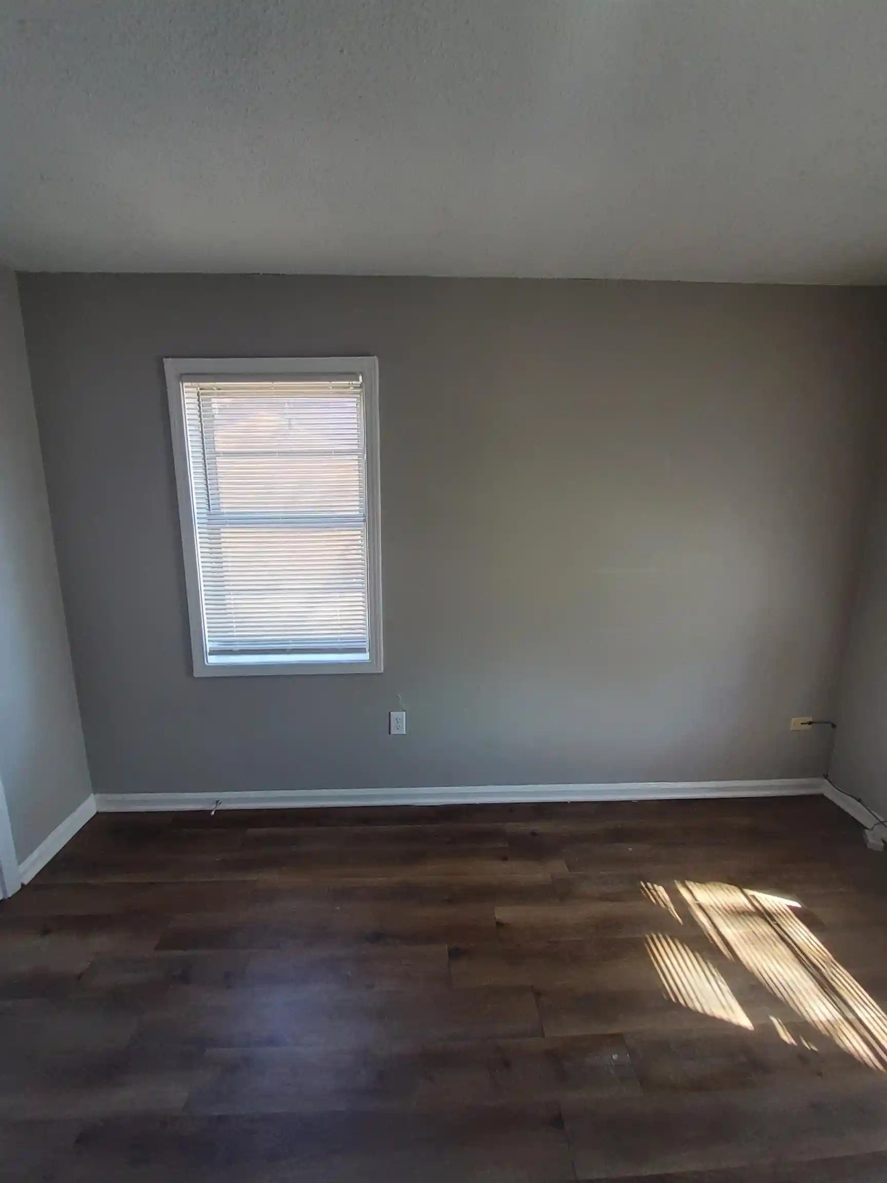 Photo 2 of Single family home for sale at 950 Norfleet Ave, Memphis, TN 38109 | MLS# 10220852 | Listing updated on 2026-09-08