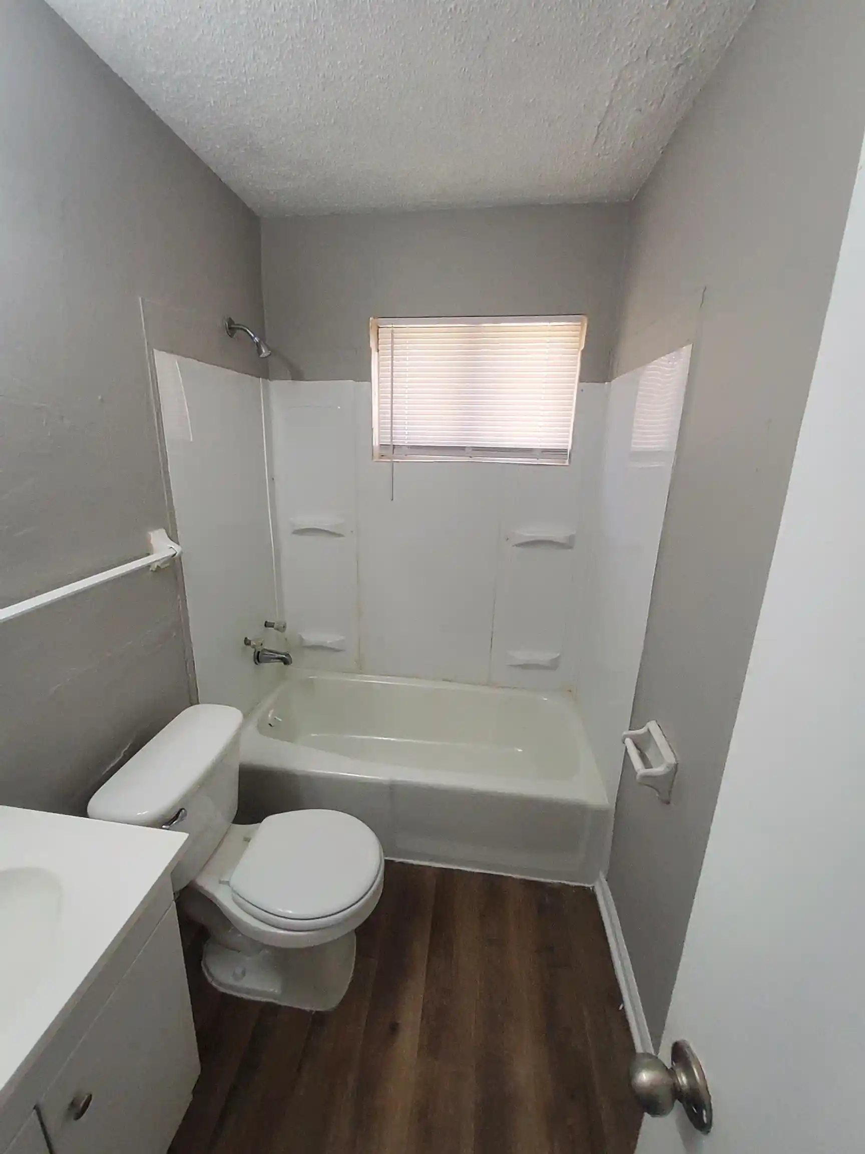 Photo 3 of Single family home for sale at 950 Norfleet Ave, Memphis, TN 38109 | MLS# 10220852 | Listing updated on 2026-09-08