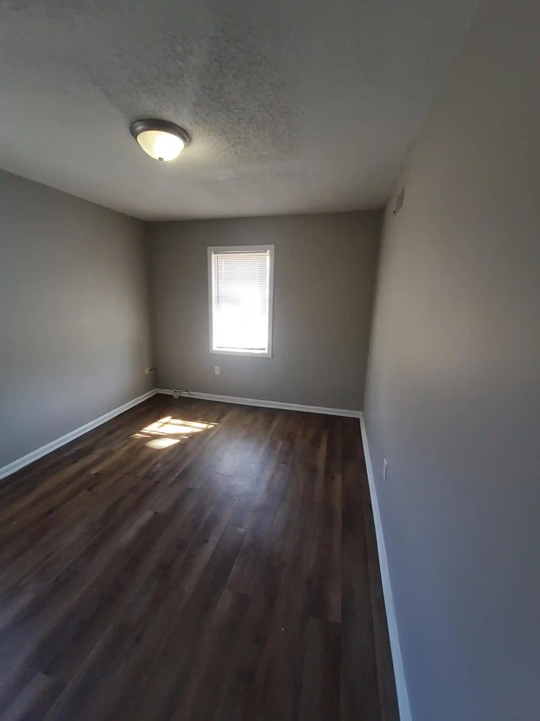 Photo 4 of Single family home for sale at 950 Norfleet Ave, Memphis, TN 38109 | MLS# 10220852 | Listing updated on 2026-09-08