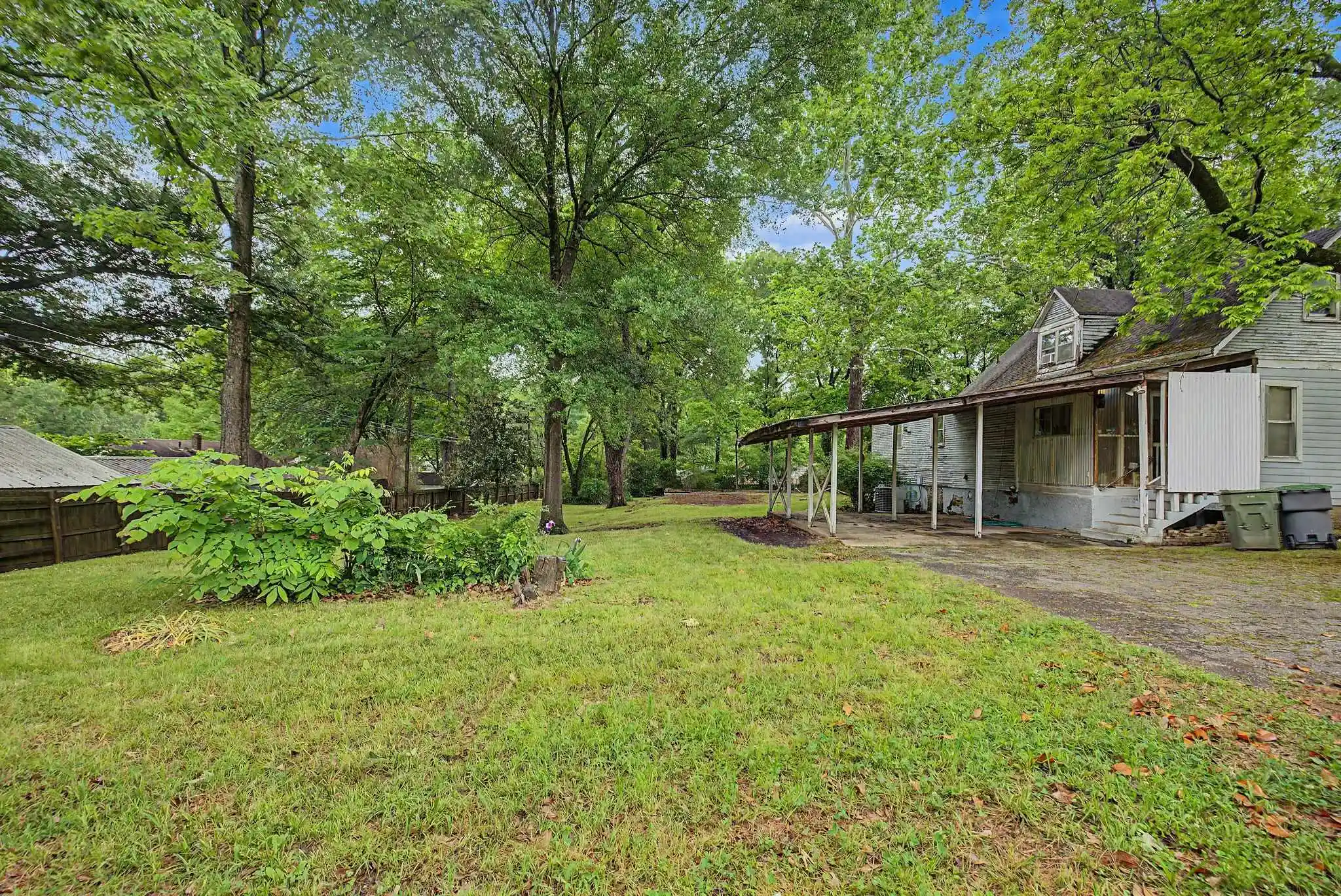 Photo 2 of Condo for sale at 790 Colonial Rd, Memphis, TN 38117 | MLS# 10220894 | Listing updated on 2026-08-10