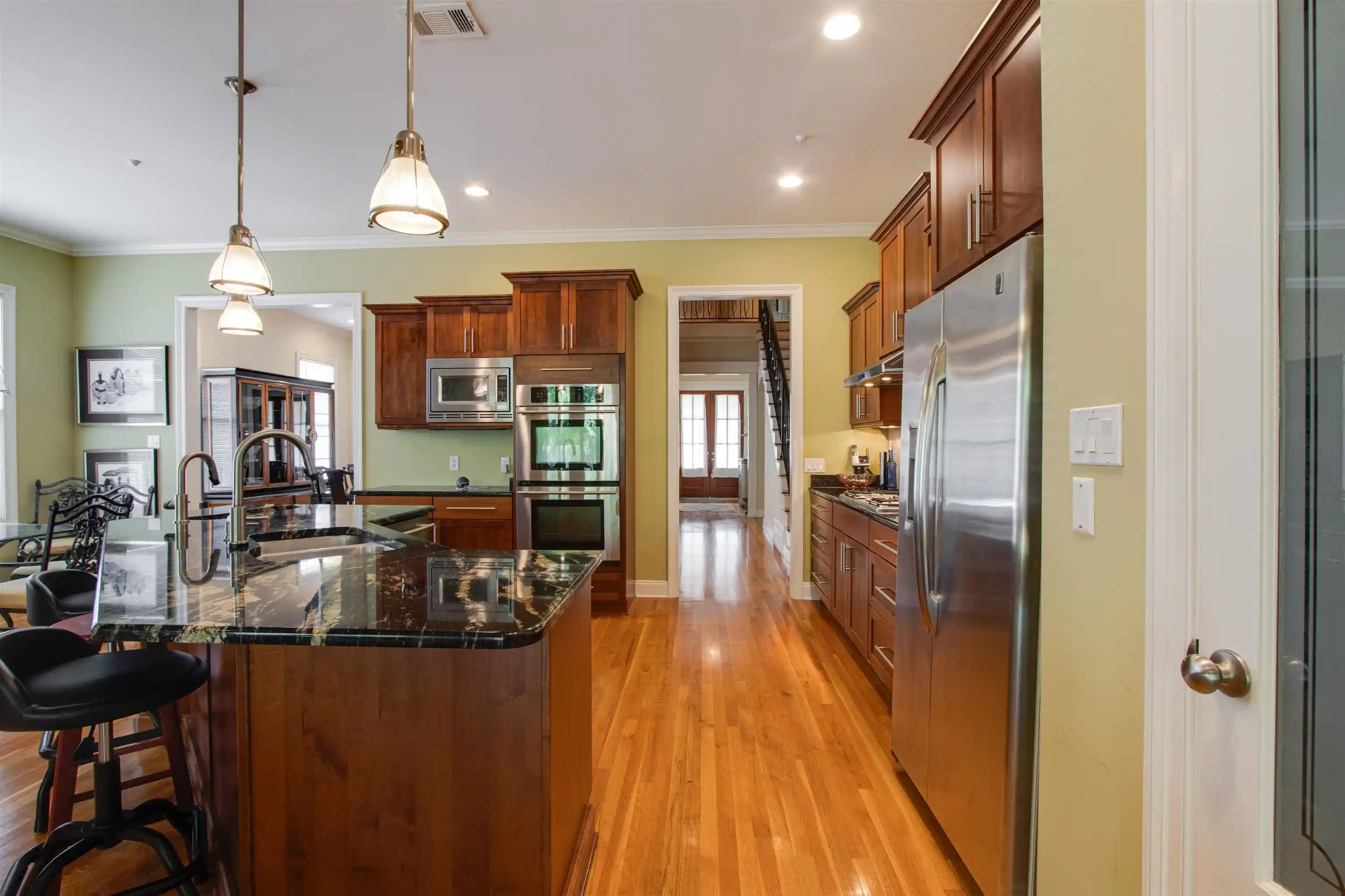 3rd image of 1621 Lawton Trl, Germantown, TN 38138 | MLS# 10220935