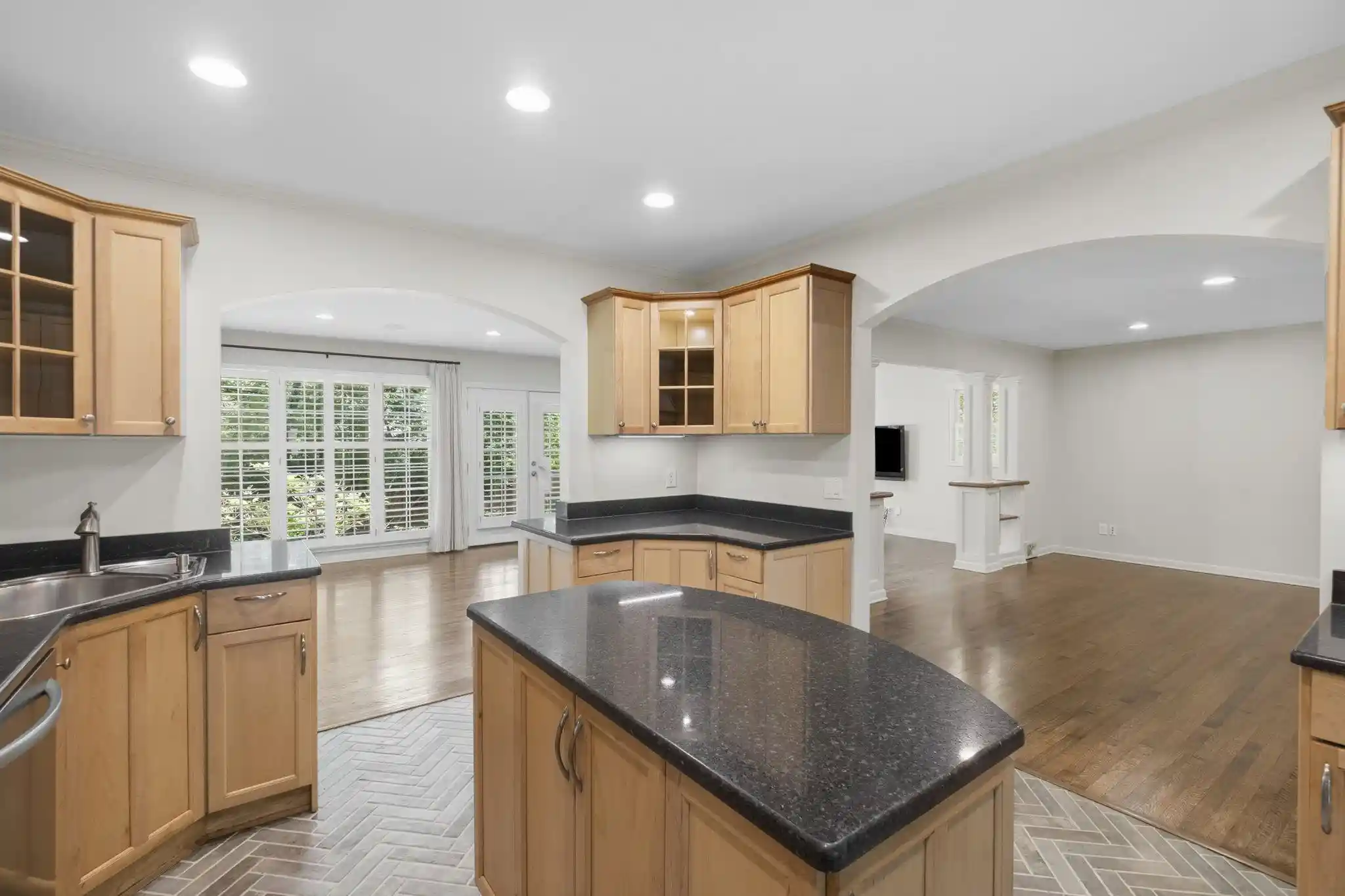 4th image of 5442 N Rolling Oaks Dr, Memphis, TN 38119 | MLS# 10220946