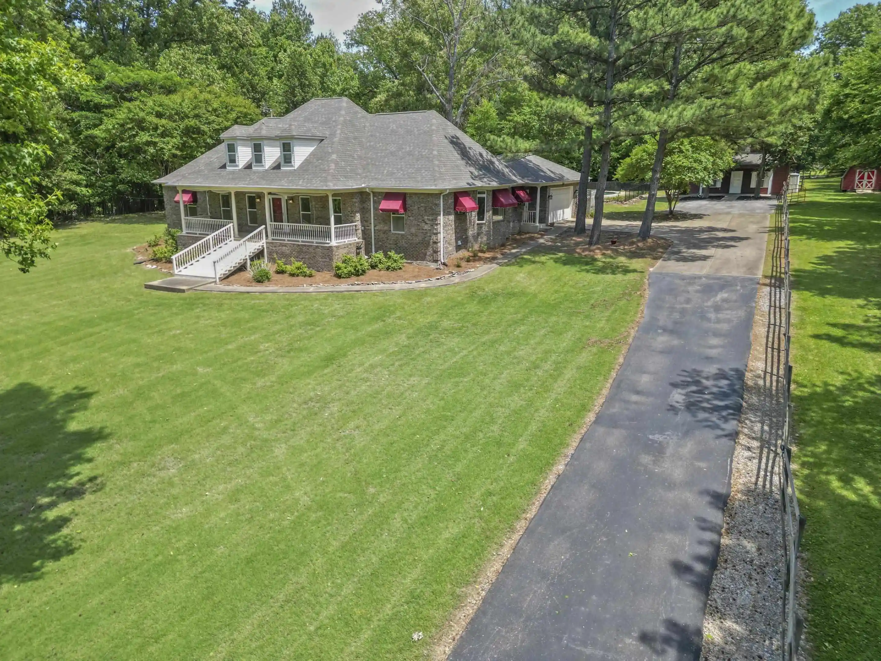 Homes for sale in Bartlett, TN | 4250 Oak Rd, Bartlett, TN 38135 | MLS# 10220957