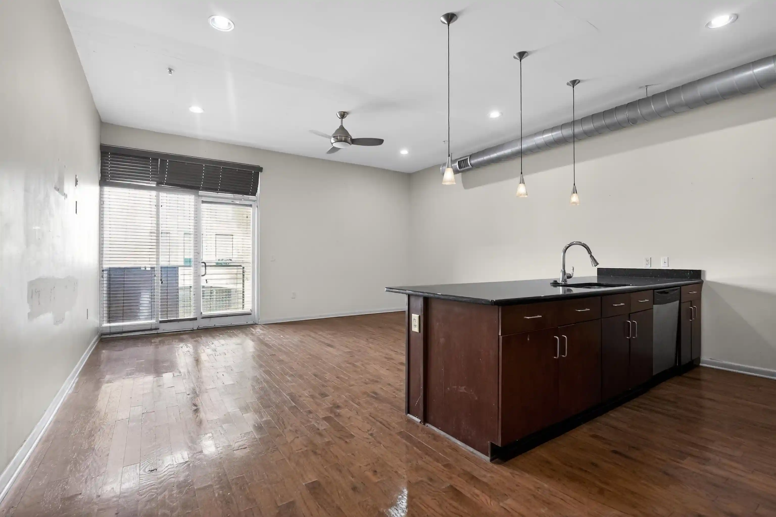 5th image of 437 Monroe Ave #111, Memphis, TN 38103 | MLS# 10220975
