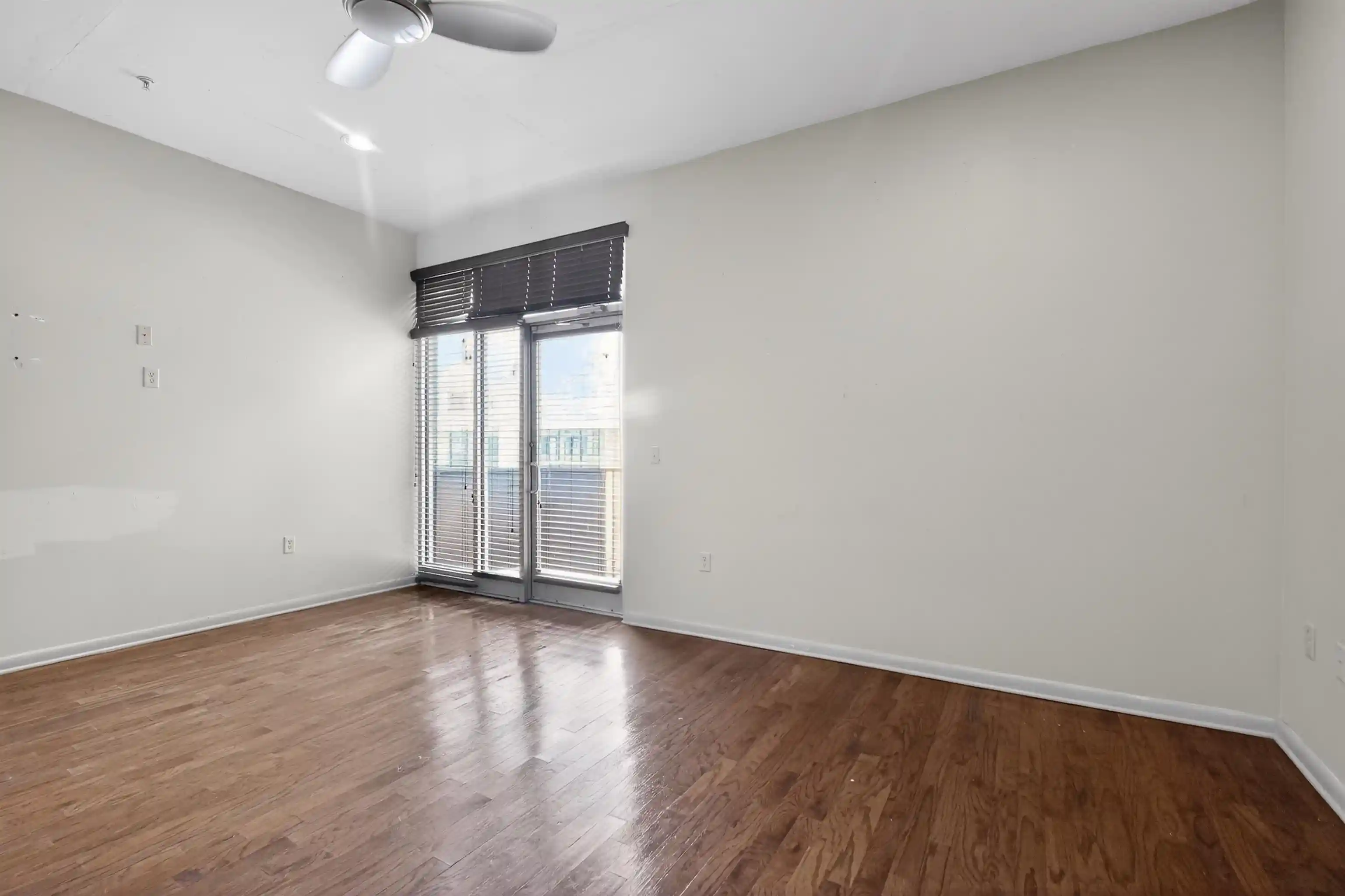 33rd image of 437 Monroe Ave #111, Memphis, TN 38103 | MLS# 10220975