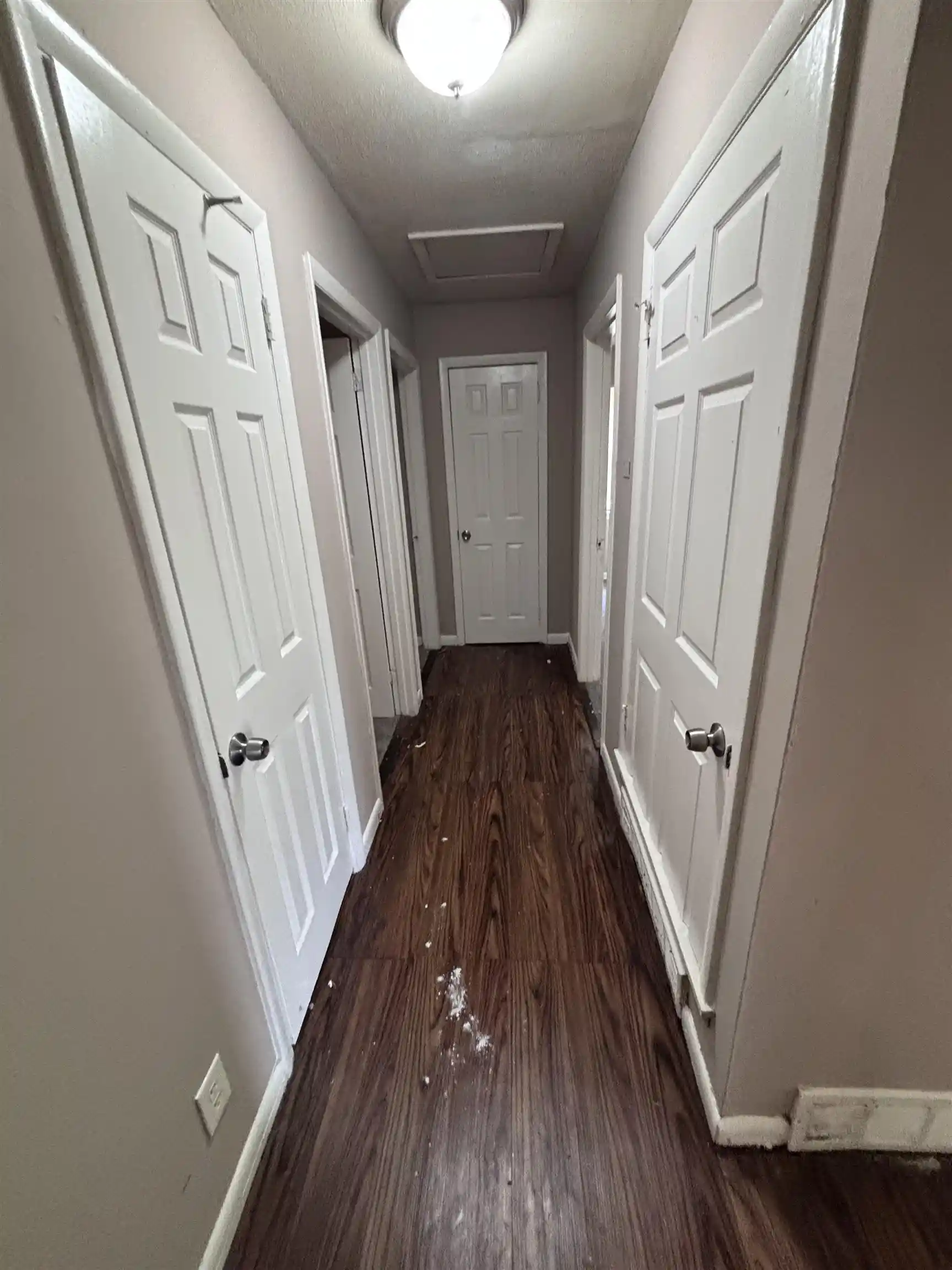 3rd image of 900 W Shelby Dr, Memphis, TN 38109 | MLS# 10221028