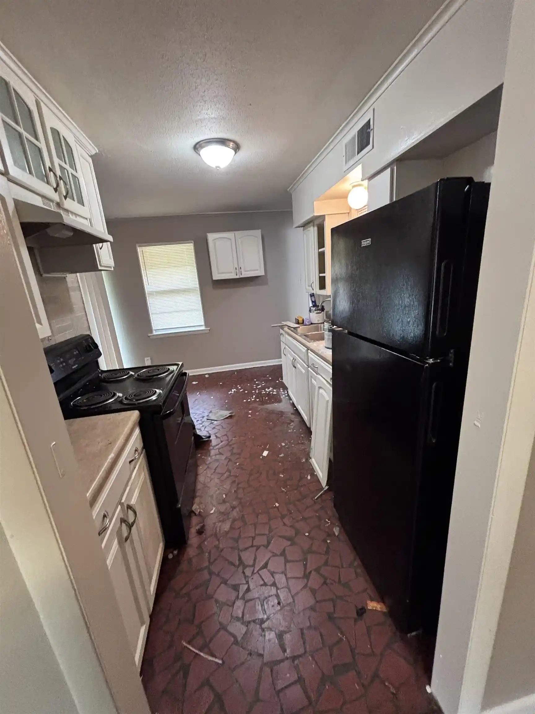 5th image of 900 W Shelby Dr, Memphis, TN 38109 | MLS# 10221028