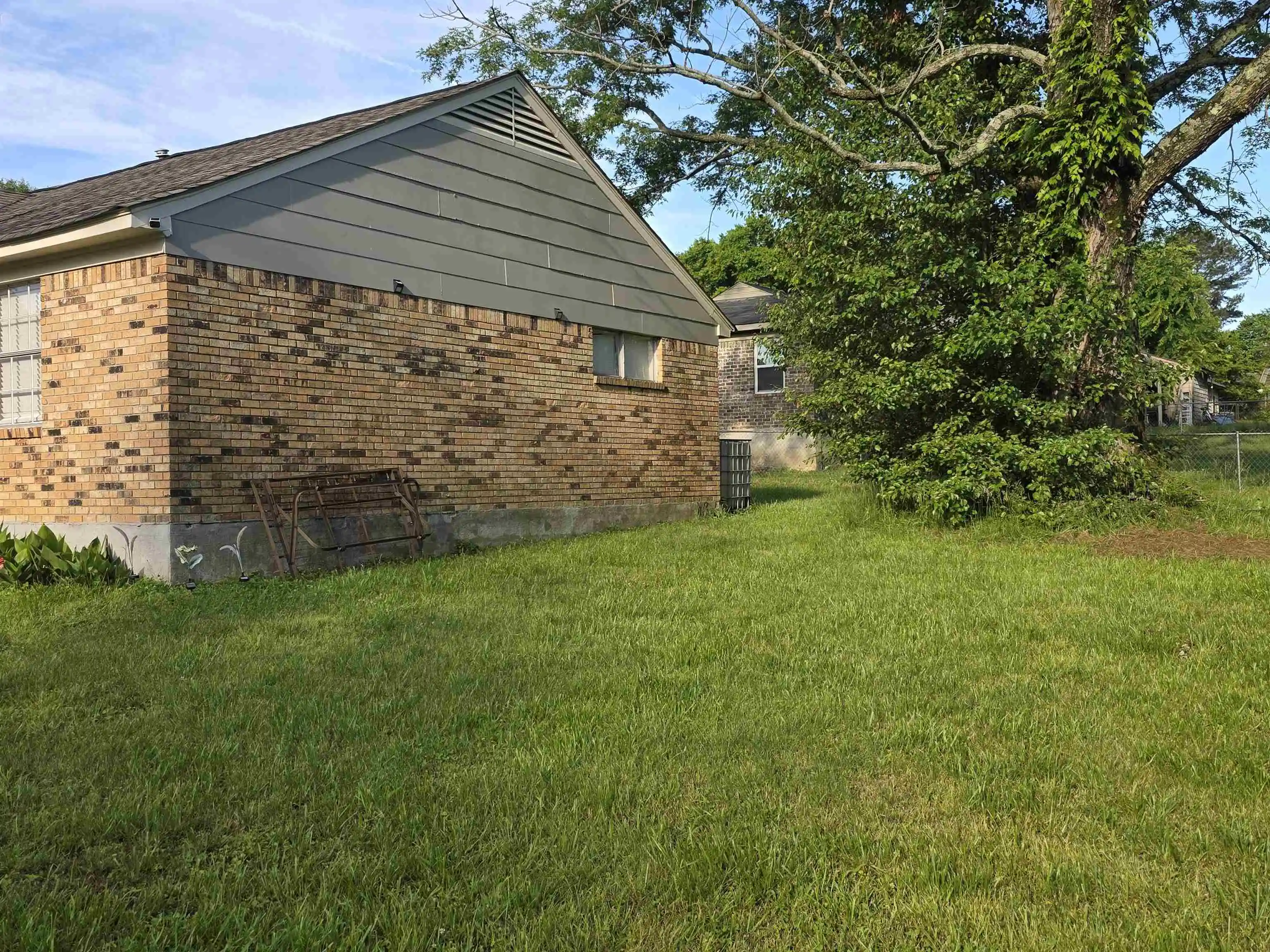 Photo 2 of Single family home for sale at 5291 Plover Dr, Memphis, TN 38127 | MLS# 10221064 | Listing updated on 2026-07-14