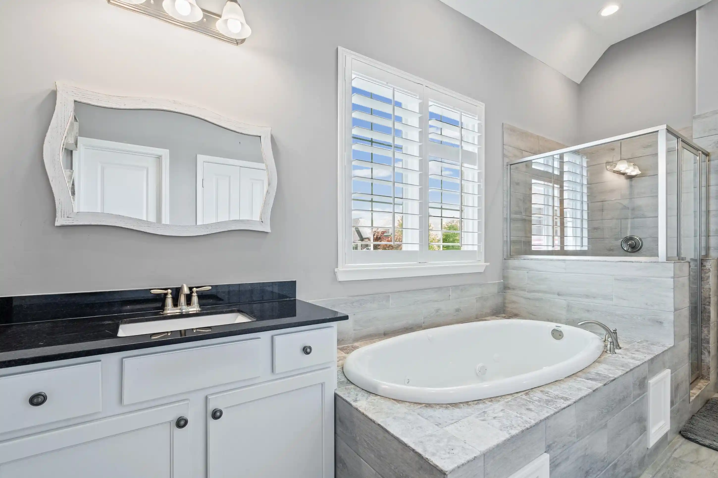 3rd image of 390 Cherokee Cir, Oakland, TN 38060 | MLS# 10221147
