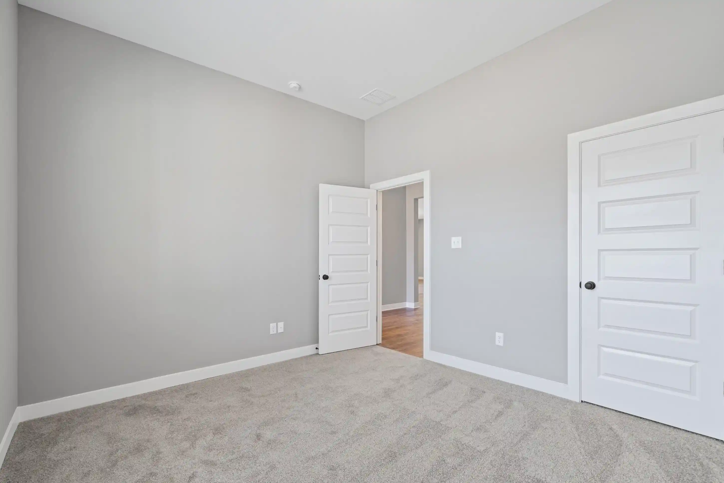Photo 2 of Single family home for sale at 9926 Delphinium Dr, Cordova, TN 38018 | MLS# 10221149 | Listing updated on 2026-09-02