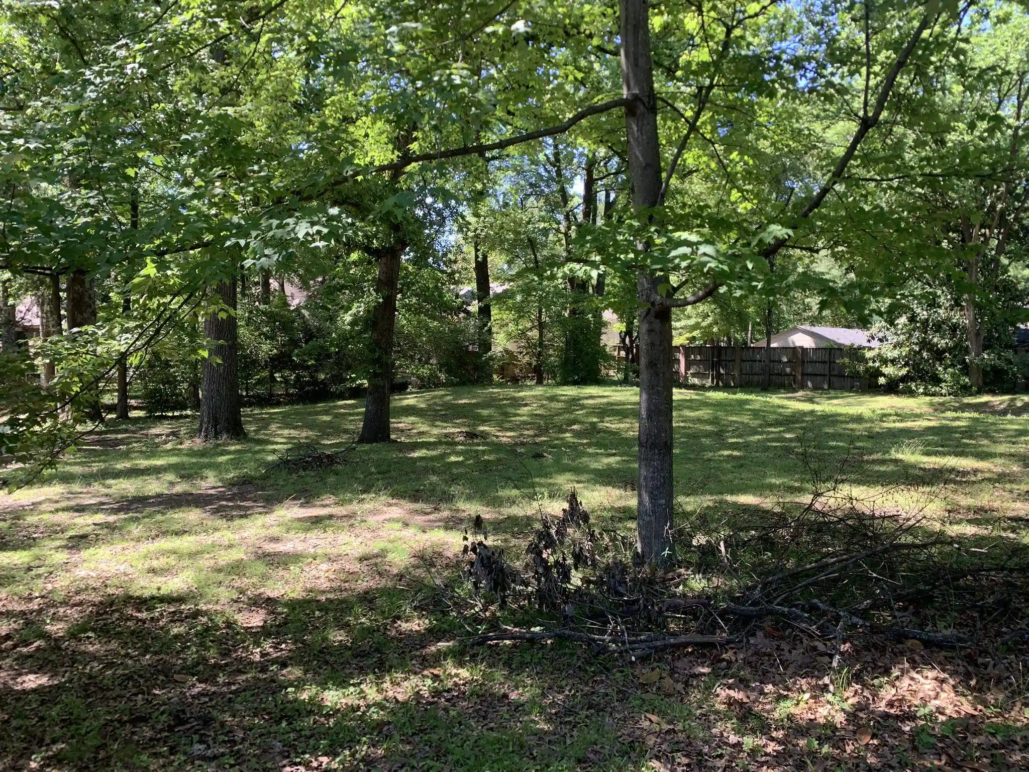 1st image of 901 S Perkins Rd, Memphis, TN 38117 | MLS# 10221184