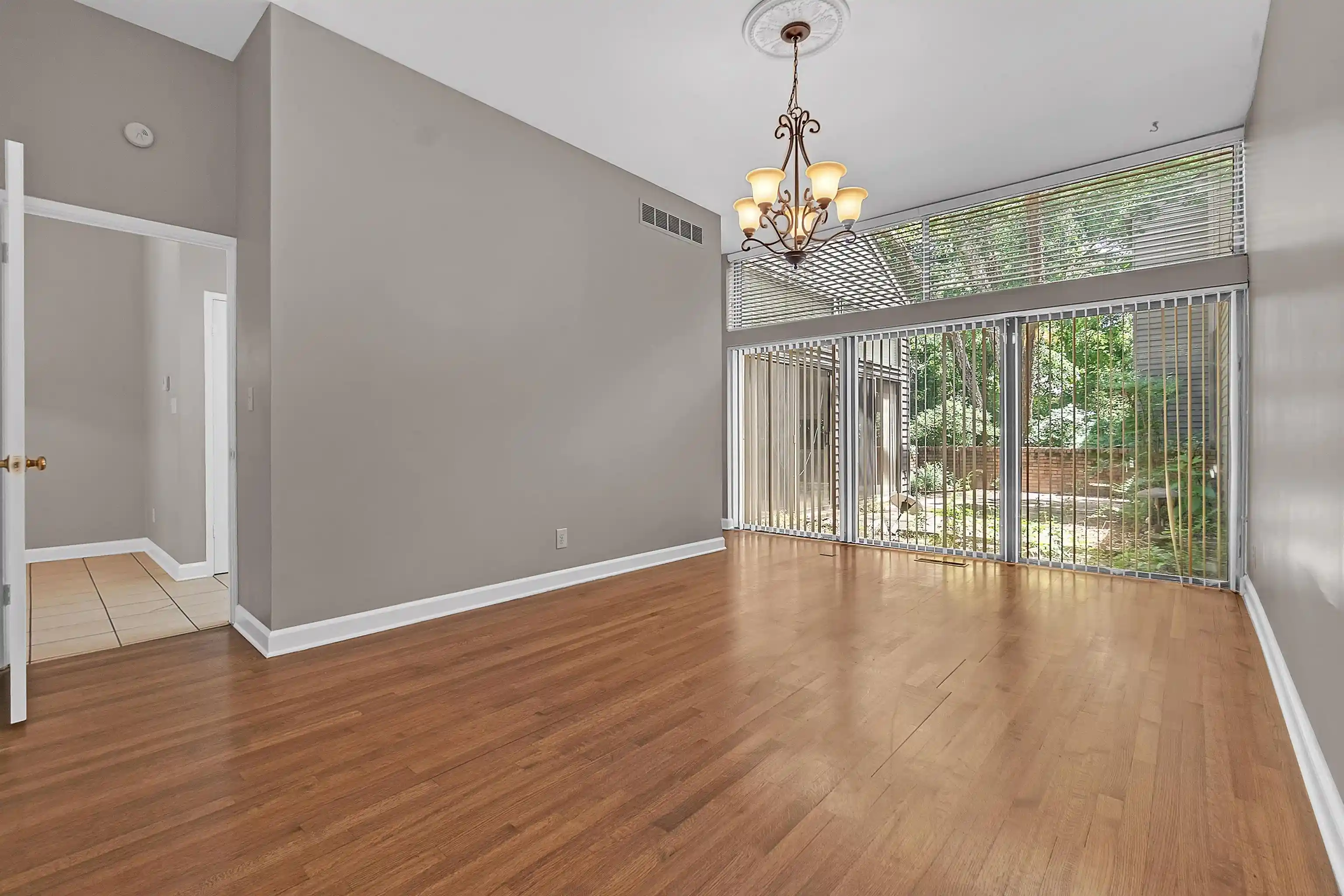 3rd image of 716 Eventide Dr #716, Memphis, TN 38120 | MLS# 10221252