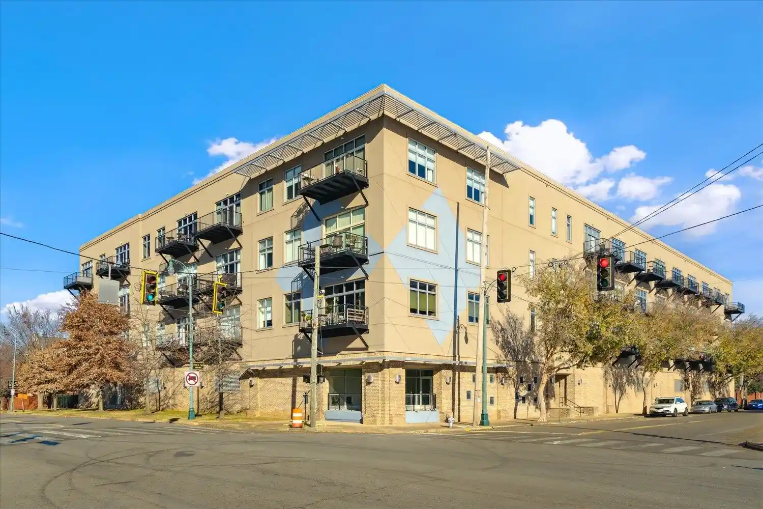 1st image of 648 S Riverside Dr #411, Memphis, TN 38103 | MLS# 10221270