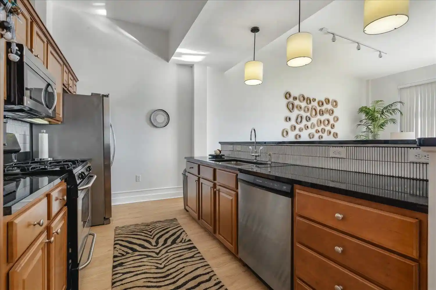 32nd image of 648 S Riverside Dr #411, Memphis, TN 38103 | MLS# 10221270