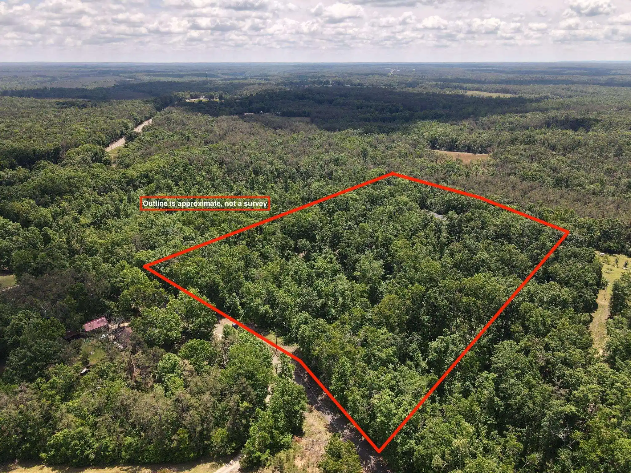 1st image of 275 Mockingbird Ln, Savannah, TN 38372 | MLS# 10221346