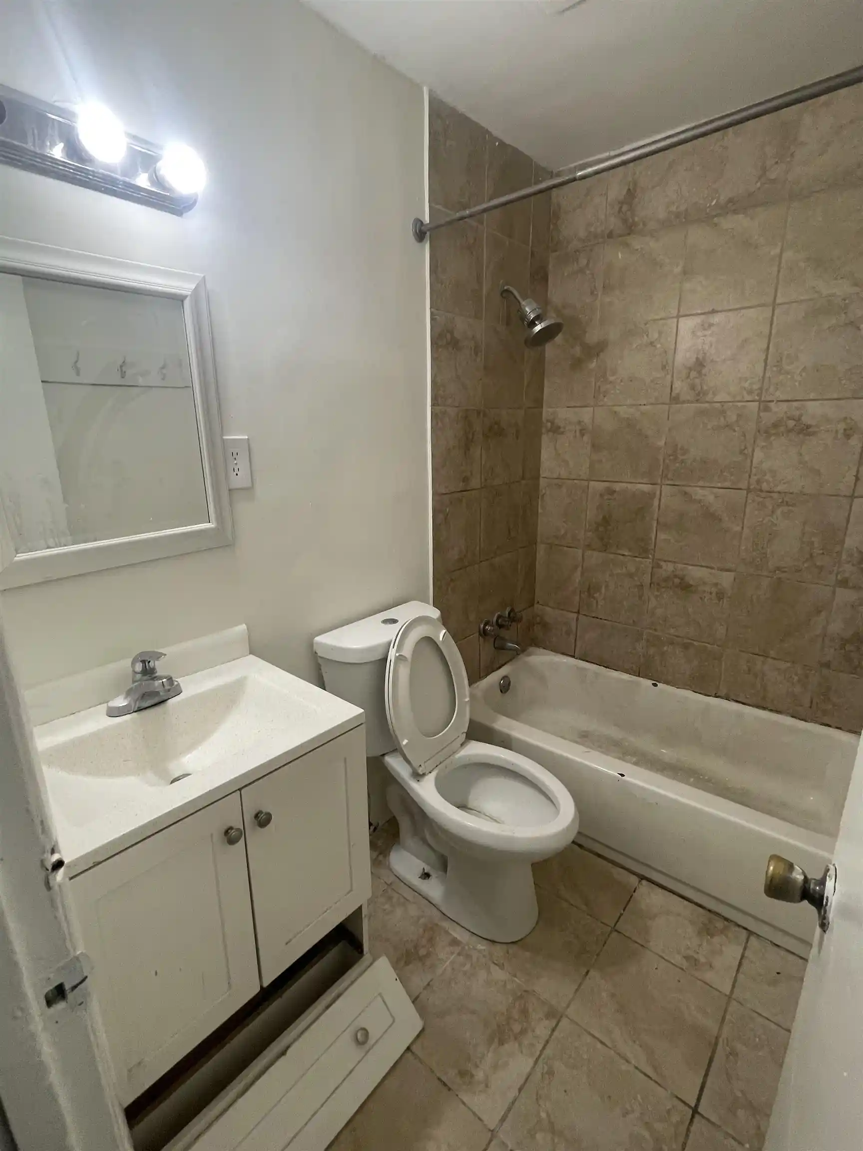 4th image of 2895 Overton Crossing St, Memphis, TN 38127 | MLS# 10221405