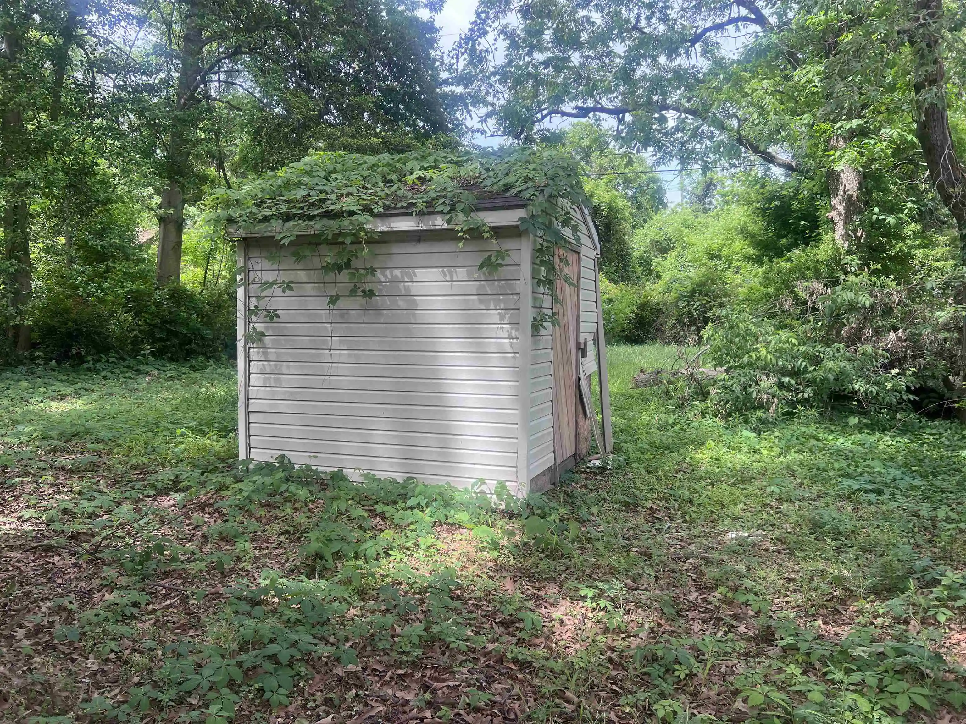 Photo 4 of Single family home for sale at 1561 Preston St, Memphis, TN 38106 | MLS# 10221417 | Listing updated on 2026-07-02