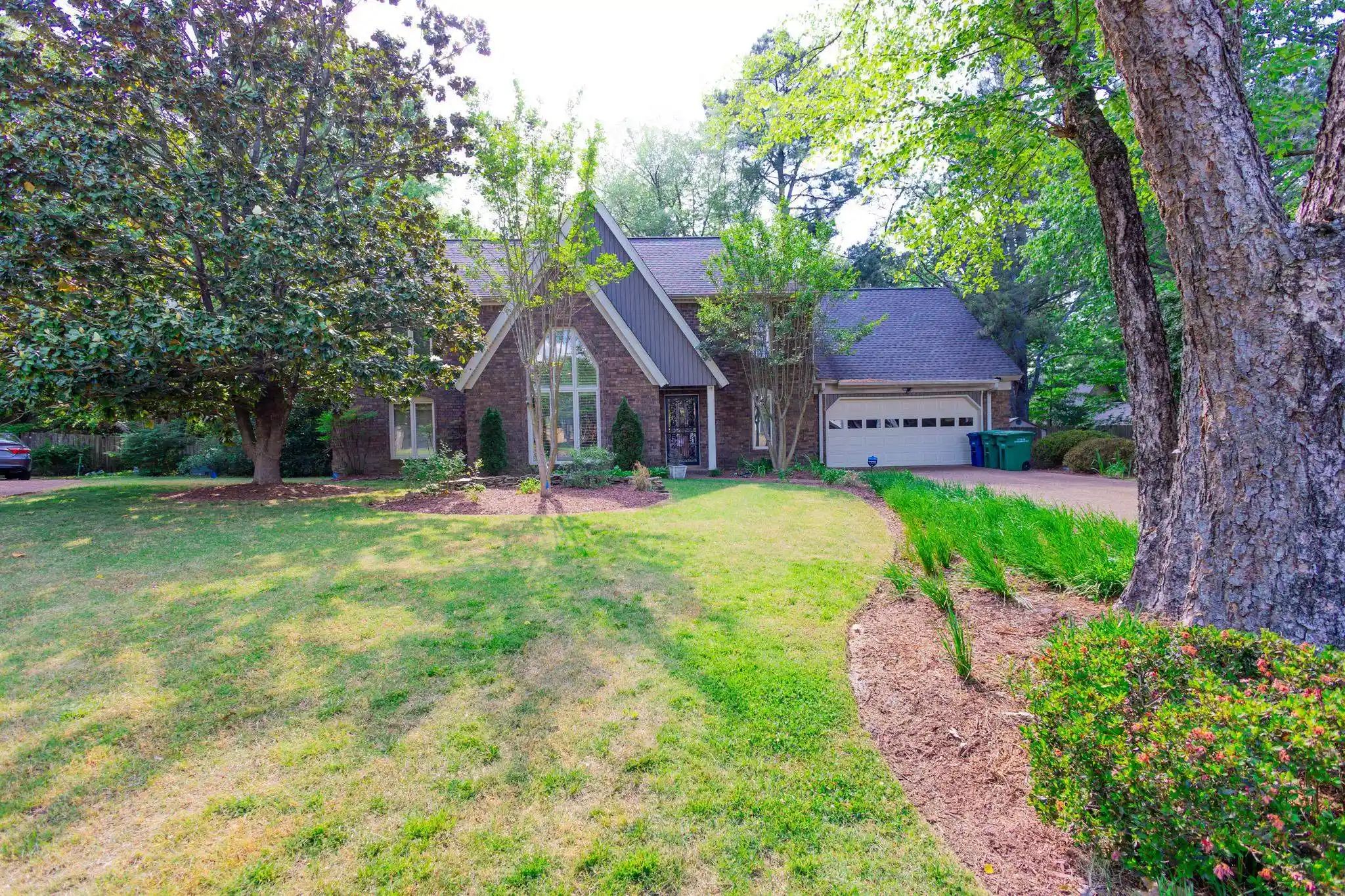 1st image of 2485 Stratfield Dr St, Germantown, TN 38139 | MLS# 10221430