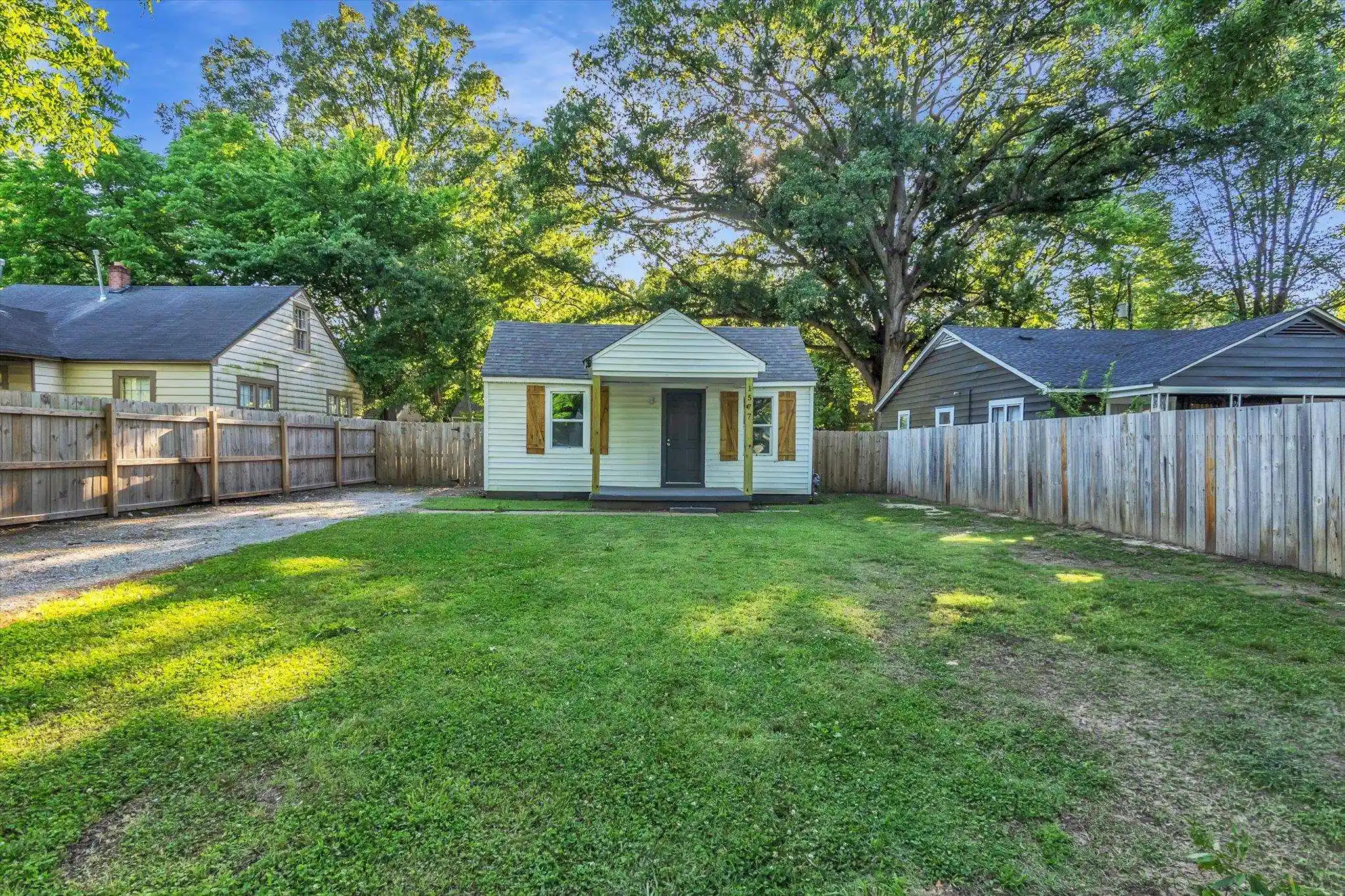 1st image of 1577 S Highland St, Memphis, TN 38111 | MLS# 10221491