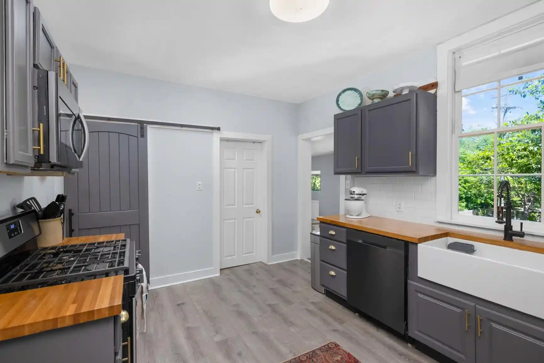 Photo 1 of Single family home for sale at 1482 Court Ave, Memphis, TN 38104 | MLS# 10221497 | Listing updated on 2026-09-20