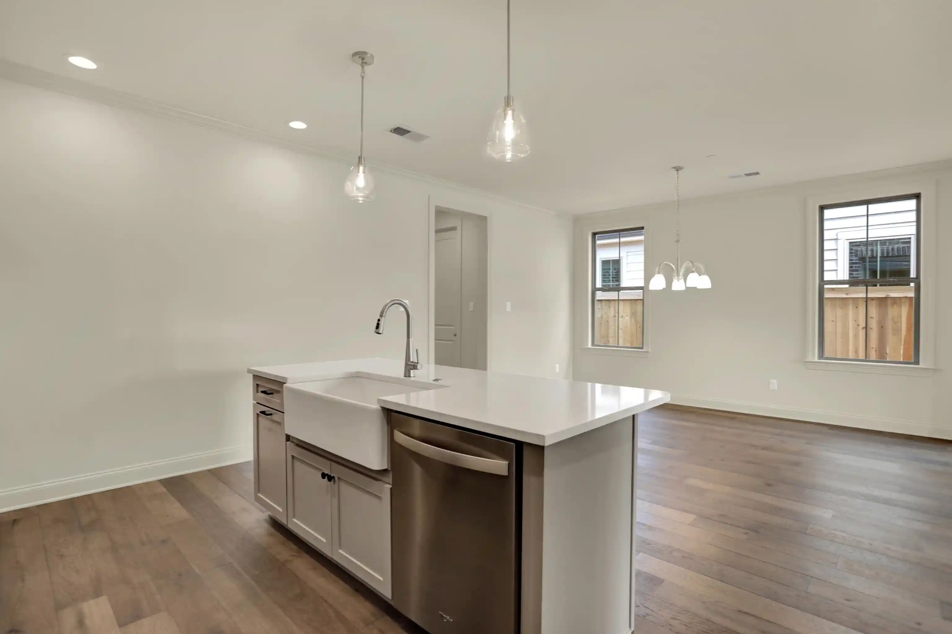 Photo 4 of Townhouse for sale at 483 Armel Dr, Collierville, TN 38017 | MLS# 10221563 | Listing updated on 2026-08-28