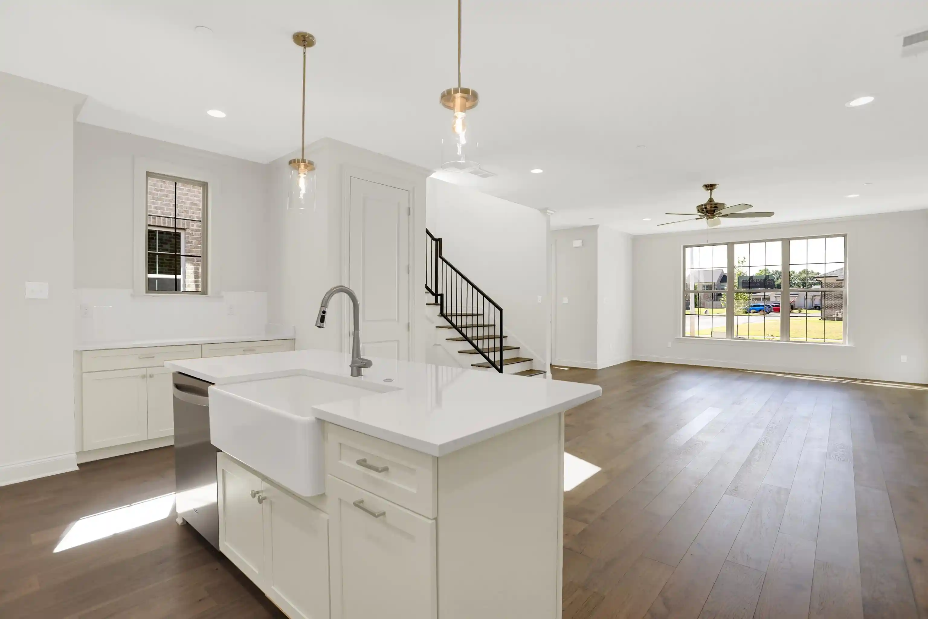 Photo 3 of Townhouse for sale at 932 Aldwick Dr, Collierville, TN 38017 | MLS# 10221568 | Listing updated on 2026-08-05