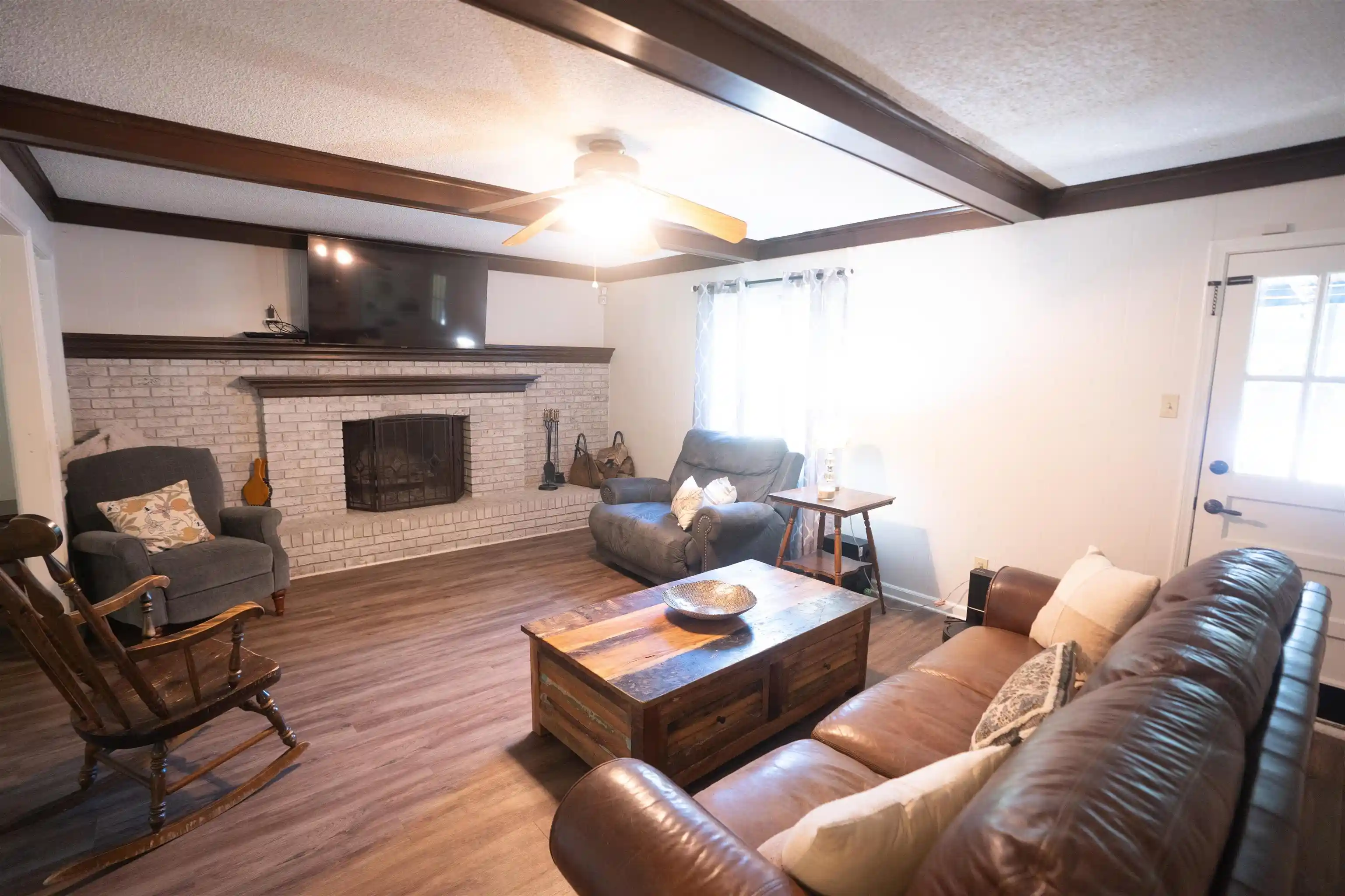 Photo 2 of Sale Pending at 6837 Stornaway Dr, Memphis, TN 38119 | MLS# 10221626 | Listing updated on 2026-08-24