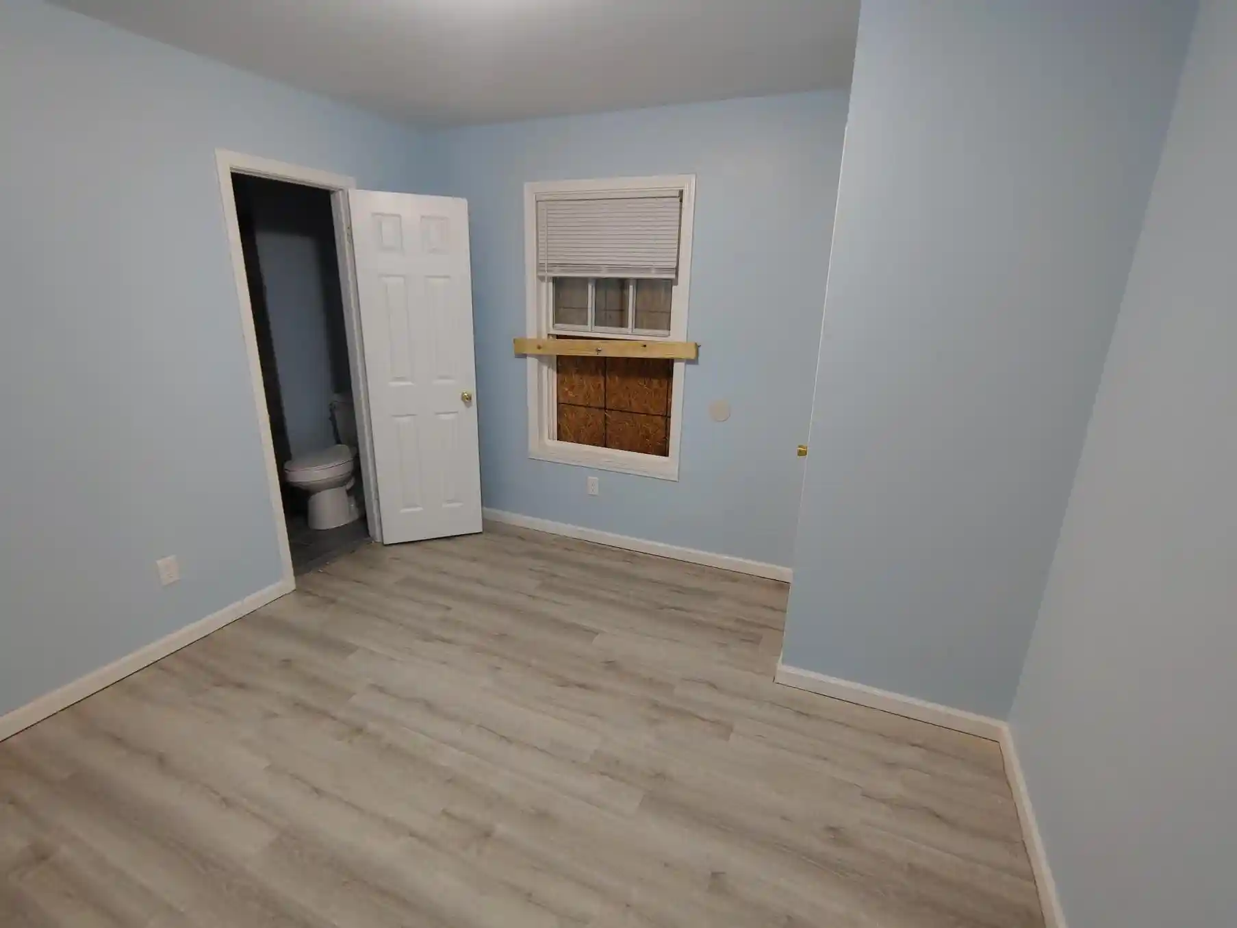 Photo 1 of Single family home for sale at 1167 Fiber Rd, Memphis, TN 38109 | MLS# 10221653 | Listing updated on 2026-09-17