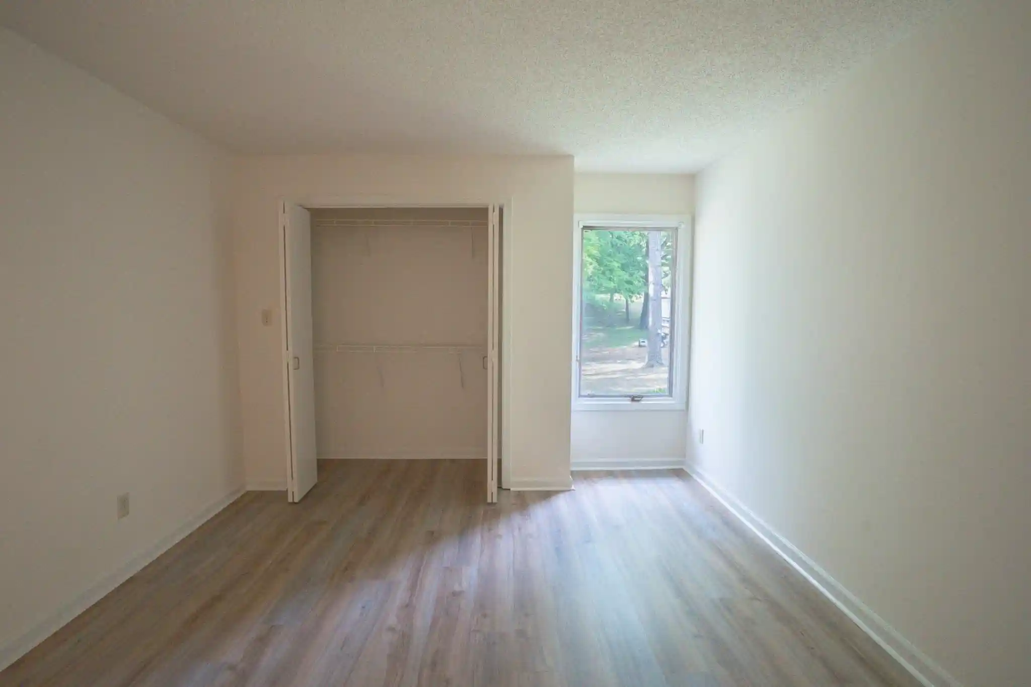 3rd image of 3589 Covington Pike #116, Memphis, TN 38128 | MLS# 10221697