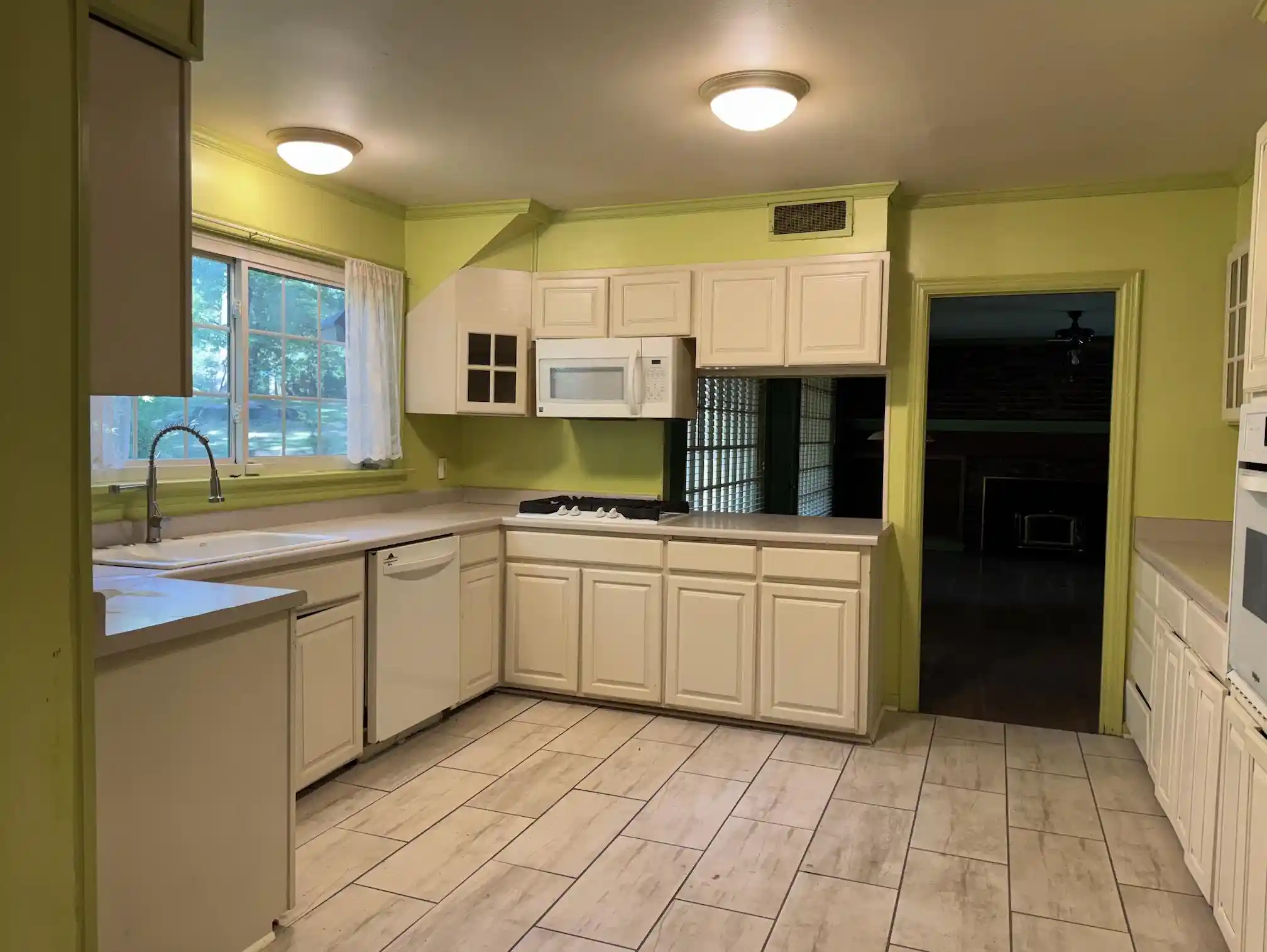 2nd image of 3327 Homewood Dr, Memphis, TN 38128 | MLS# 10221722
