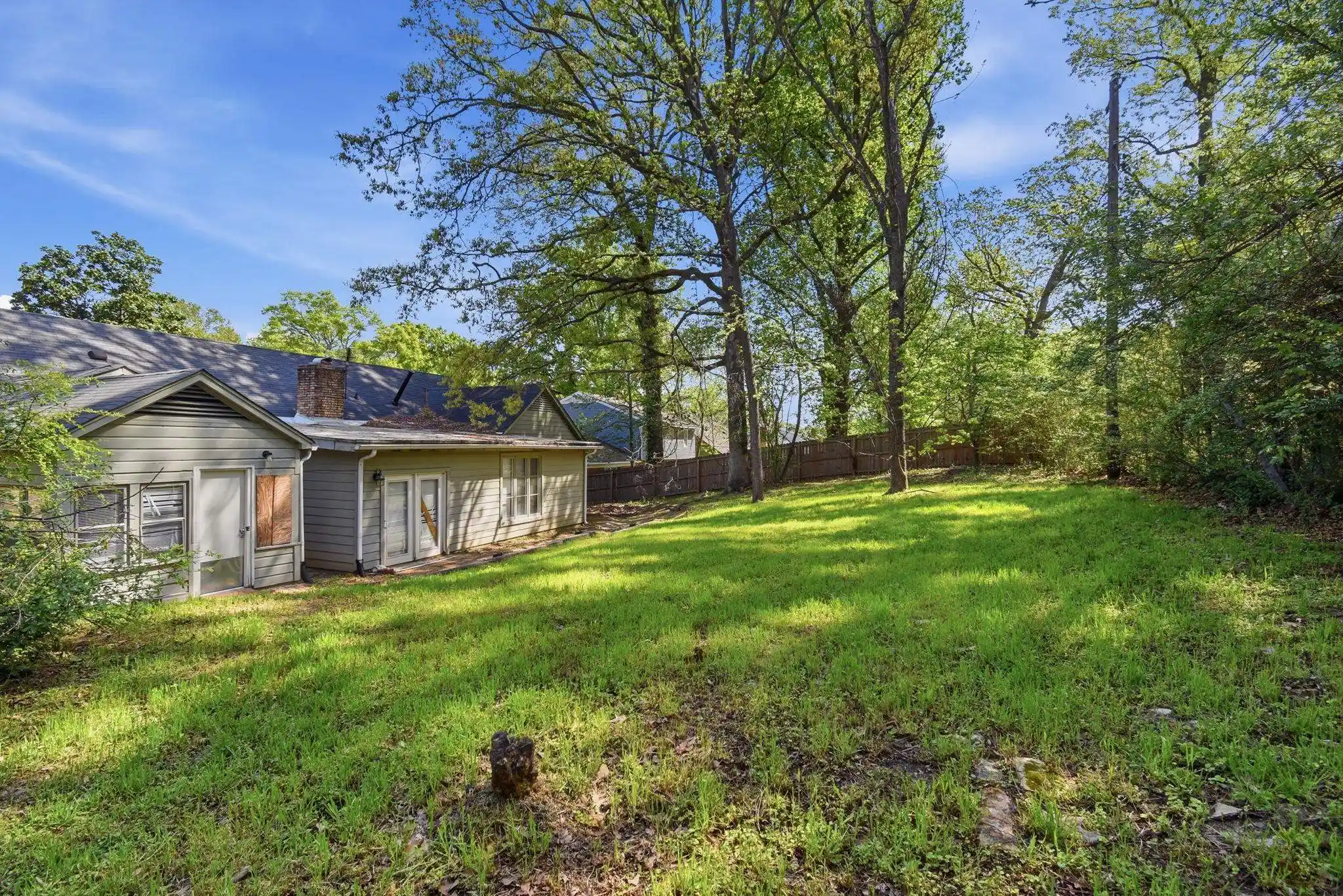 Photo 3 of Single family home for sale at 4709 Stage Rd, Memphis, TN 38128 | MLS# 10221727 | Listing updated on 2026-09-24