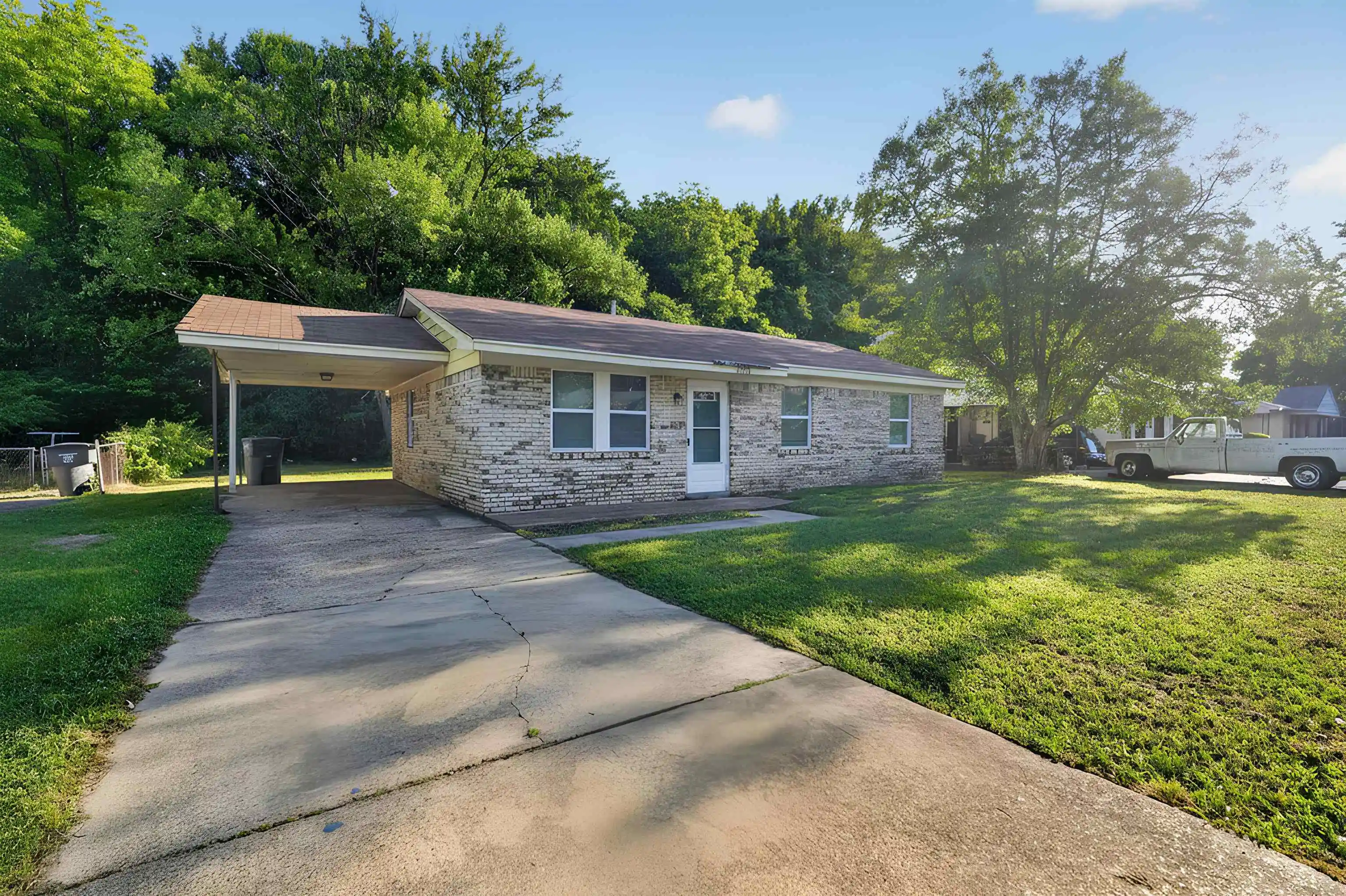 1st image of 1100 Western Park Dr, Memphis, TN 38109 | MLS# 10221733