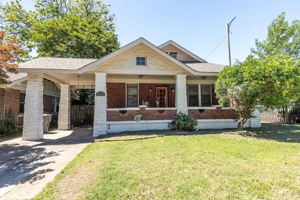 Homes for sale in Memphis, TN | 2371 Parkway Pl, Memphis, TN 38112 | MLS# 10221763