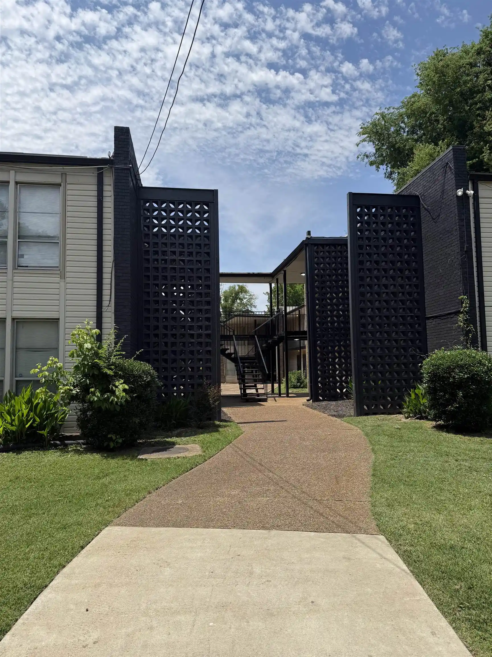 Photo 4 of Condo for sale at 151 N Belvedere Blvd #5, Memphis, TN 38104 | MLS# 10221775 | Listing updated on 2026-09-08