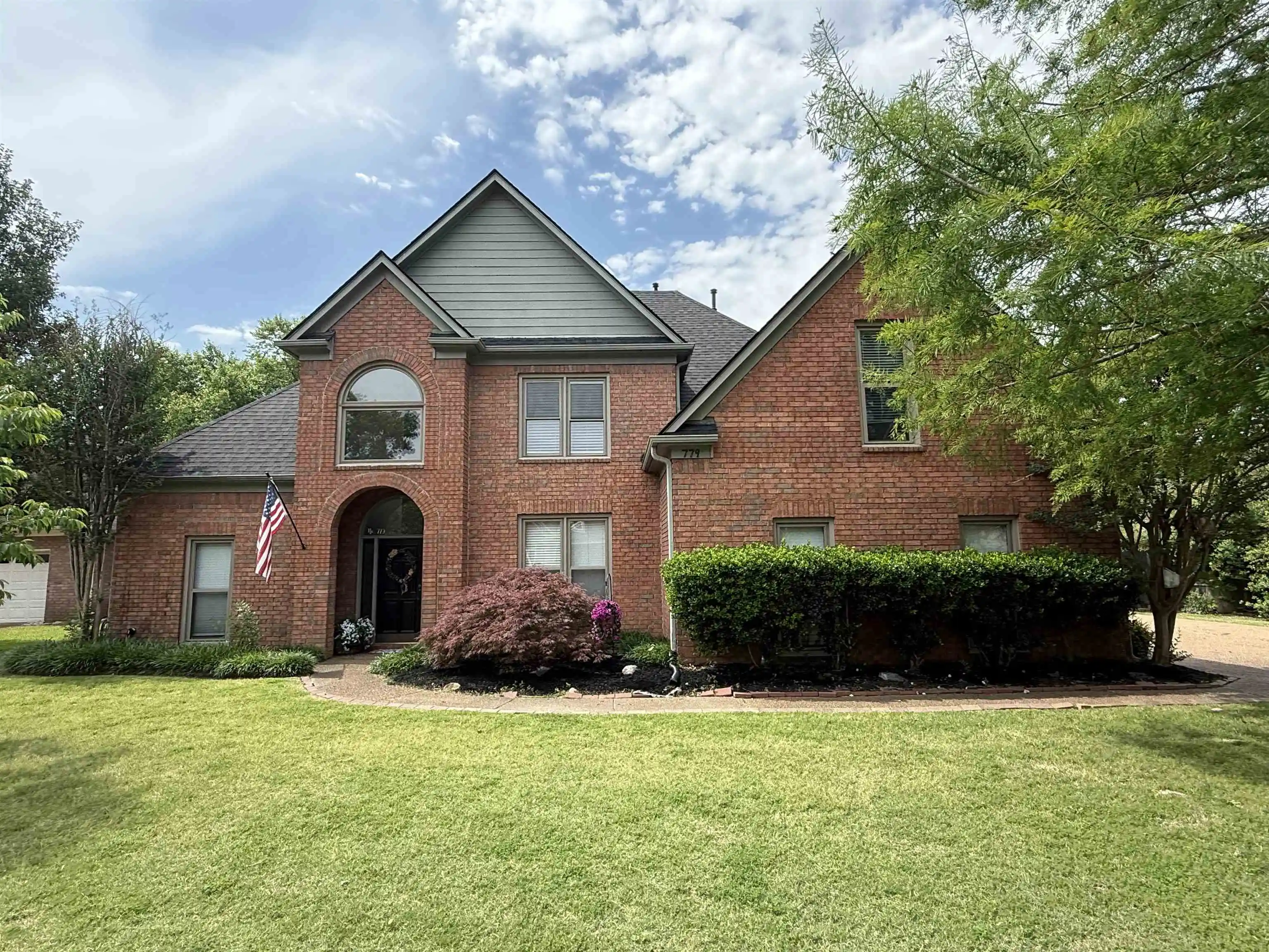 Homes for sale in Collierville, TN | 779 Early Earner Cv, Collierville, TN 38017 | MLS# 10221874