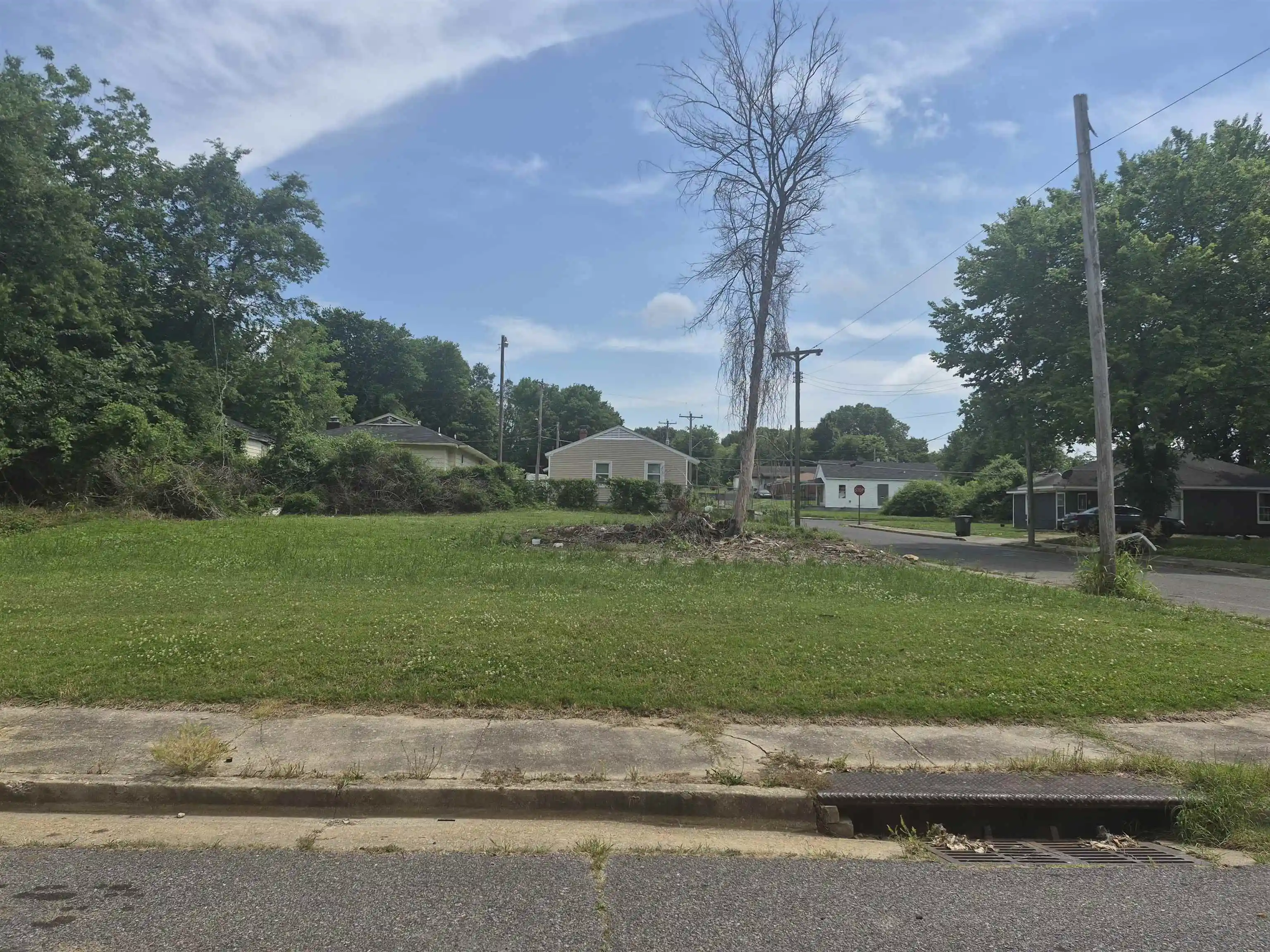 1st image of 1786 Grand Opera Rd, Memphis, TN 38106 | MLS# 10221888