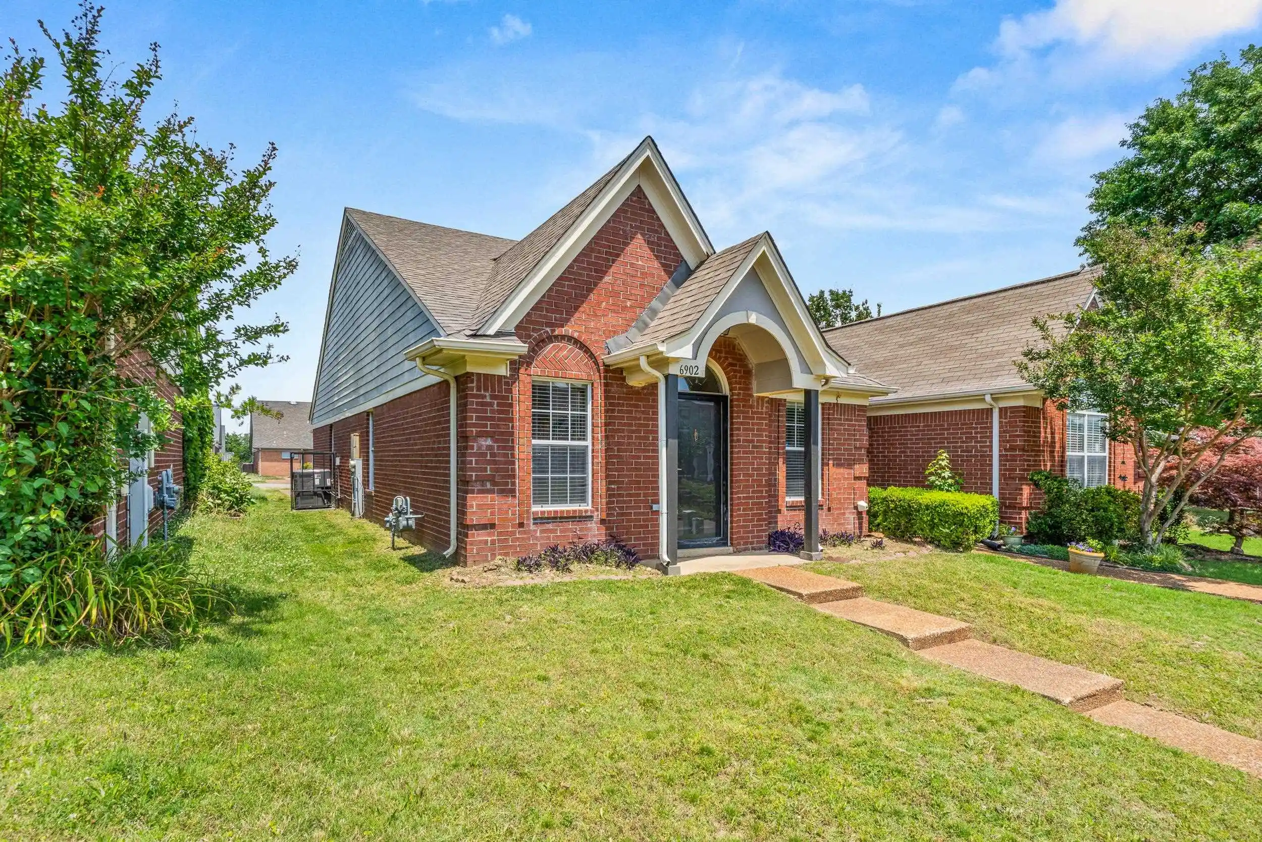 Homes for sale in Unincorporated, TN | 6902 Century Oaks Dr, Unincorporated, TN 38018 | MLS# 10221923