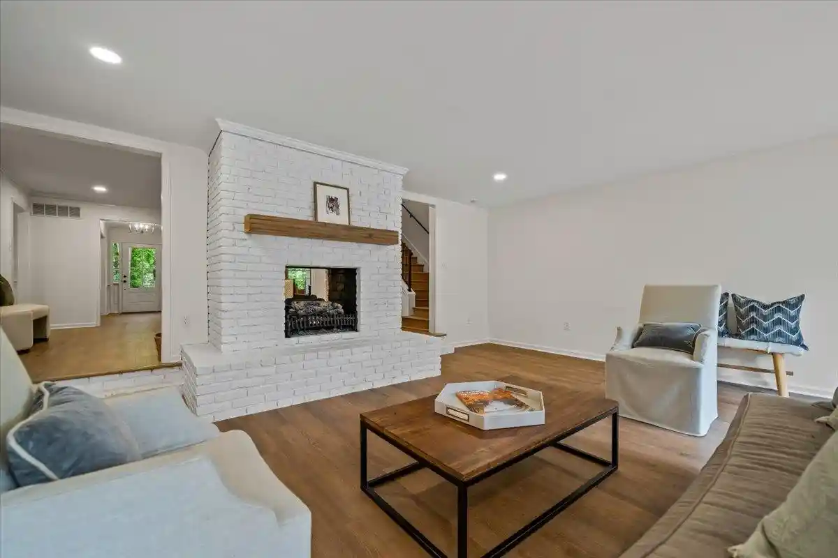 4th image of 2162 Kimbrough Woods Pl, Germantown, TN 38139 | MLS# 10221930