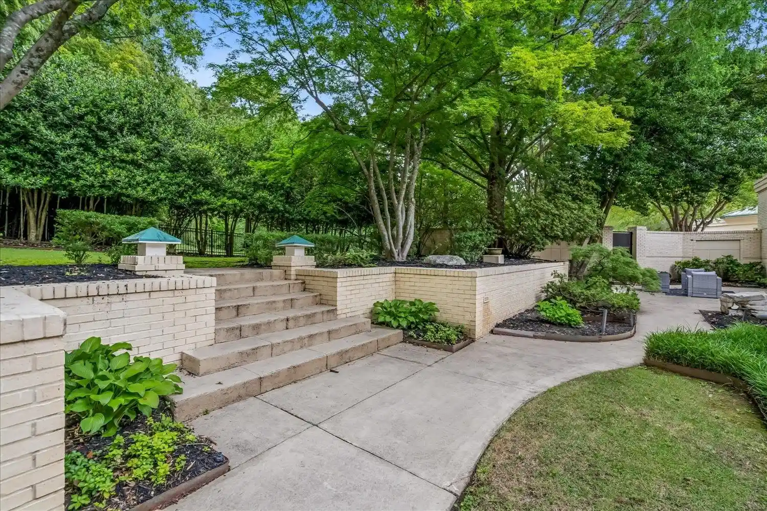 40th image of 333 Winter Oak Ln, Memphis, TN 38120 | MLS# 10222002