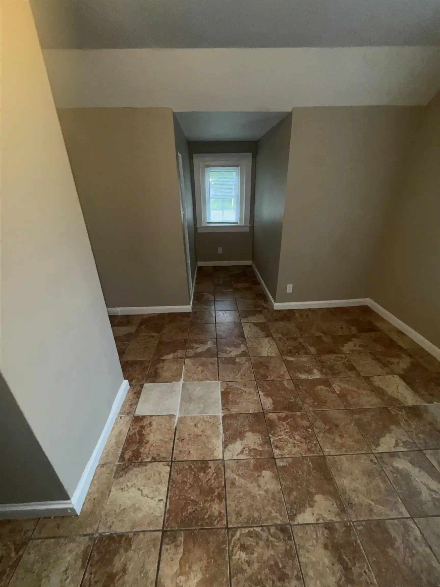Photo 3 of Single family home for sale at 1841 James Rd, Memphis, TN 38127 | MLS# 10222007 | Listing updated on 2026-10-02