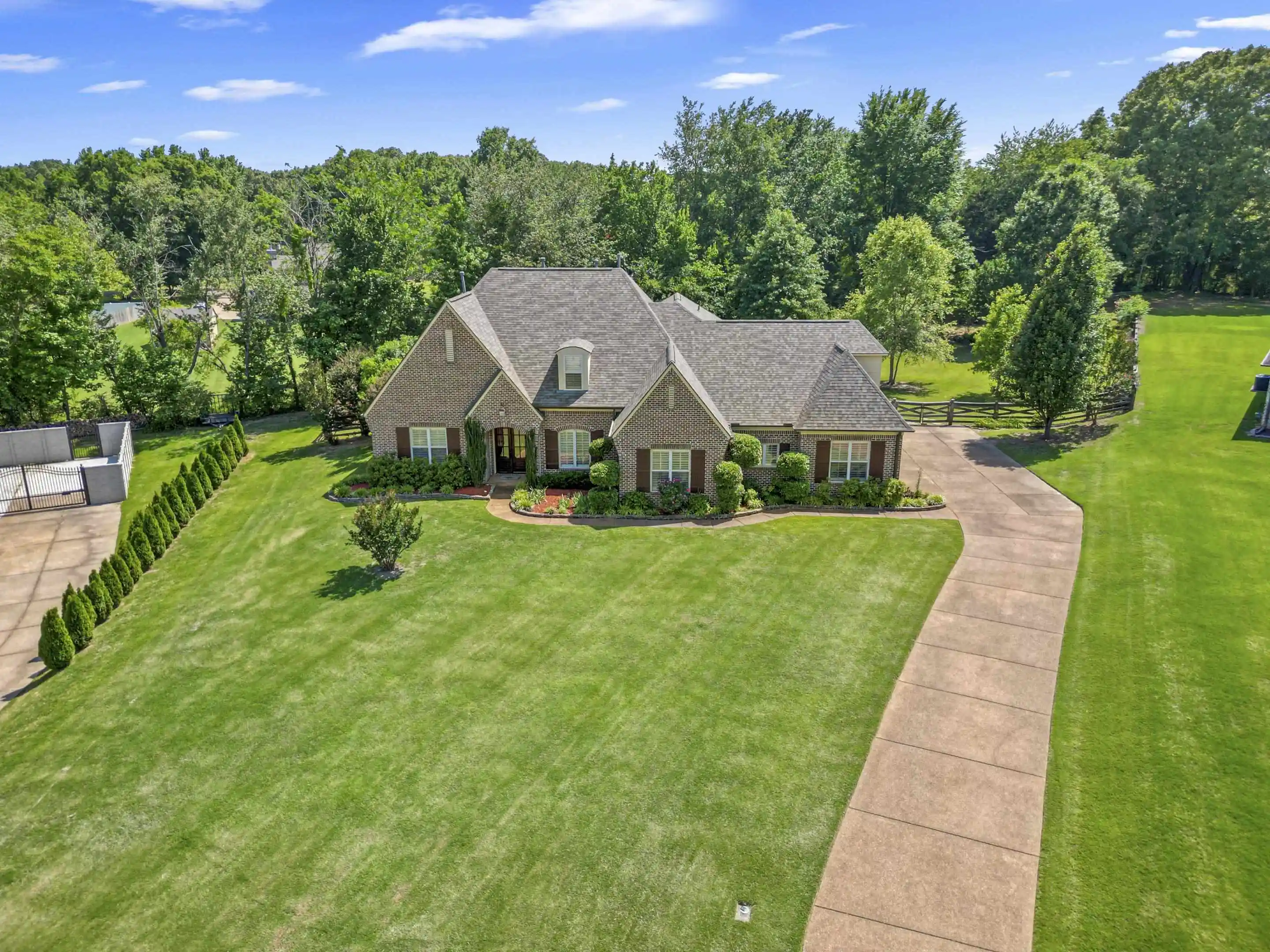 Homes for sale in Somerville, TN | 215 Cedar Hill Cv, Somerville, TN 38068 | MLS# 10222009
