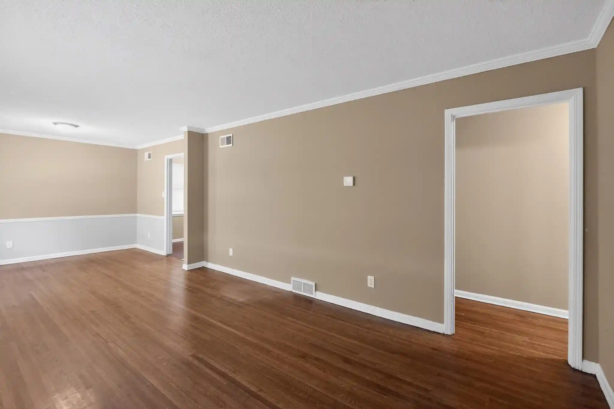 34th image of 2015 E Holmes Rd, Memphis, TN 38116 | MLS# 10222011