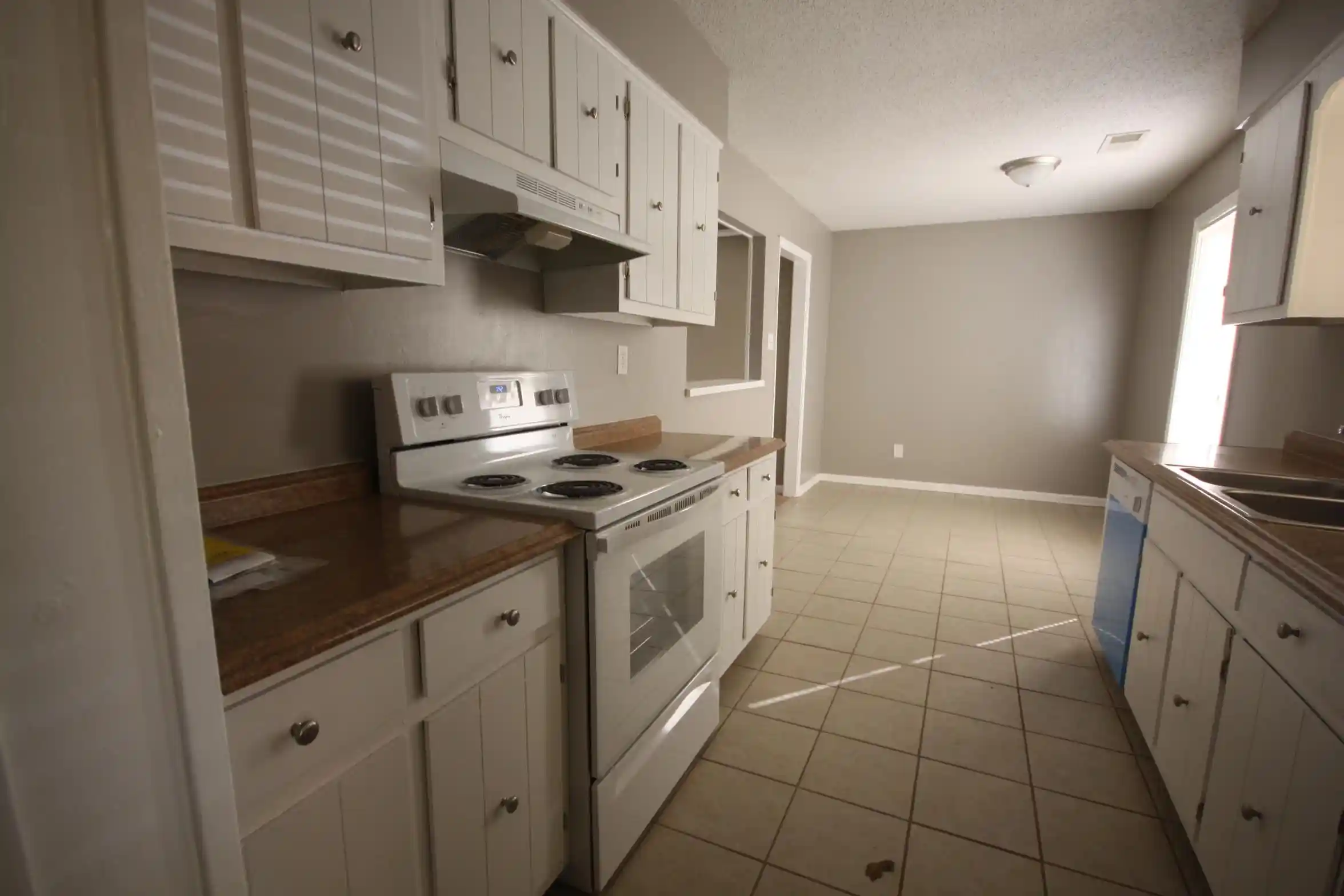 5th image of 6136 Scarlet Leaf Dr, Memphis, TN 38141 | MLS# 10222043