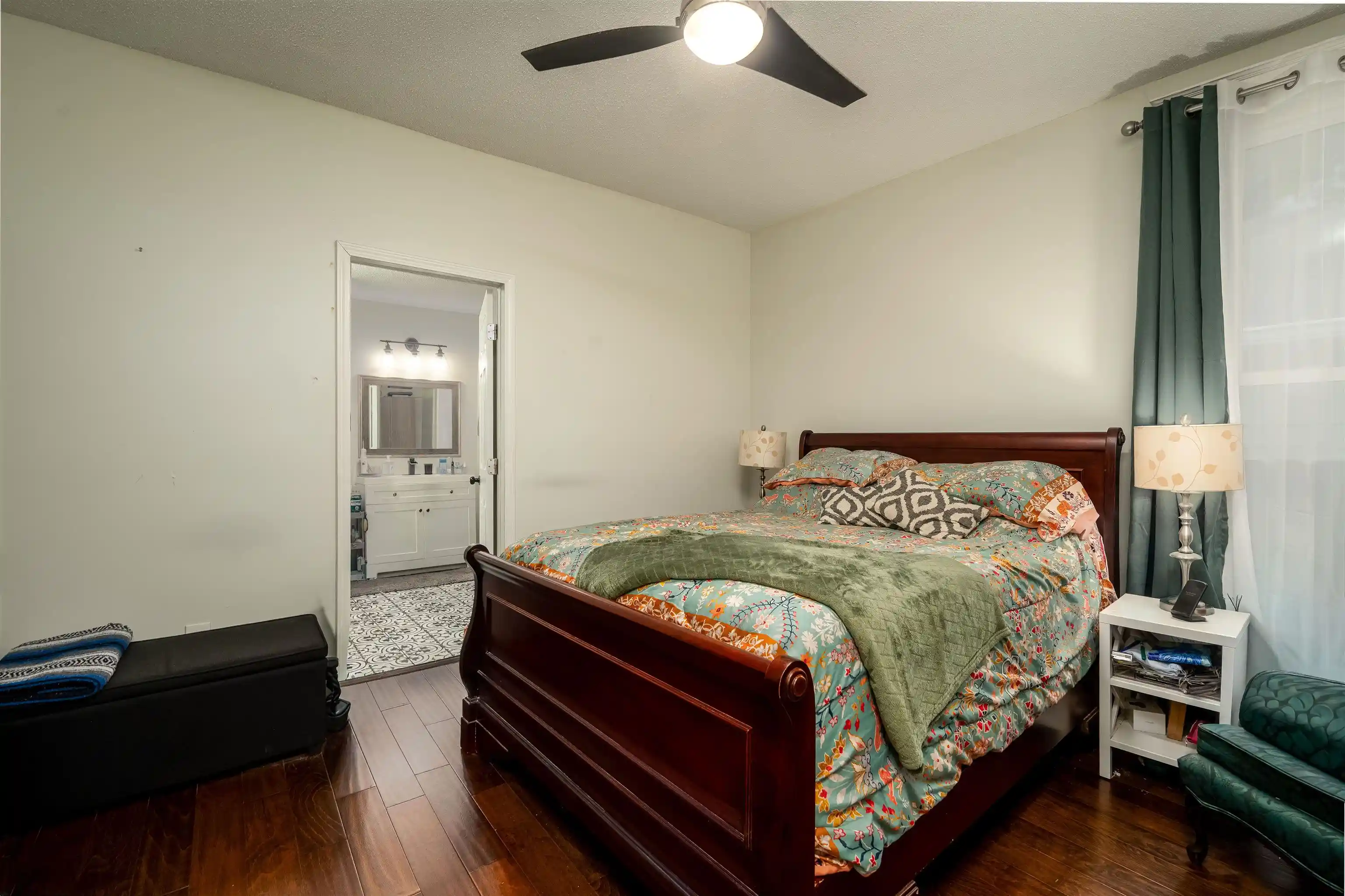 Photo 4 of Single family home for sale at 995 Forrest Ave, Memphis, TN 38105 | MLS# 10222104 | Listing updated on 2026-09-15