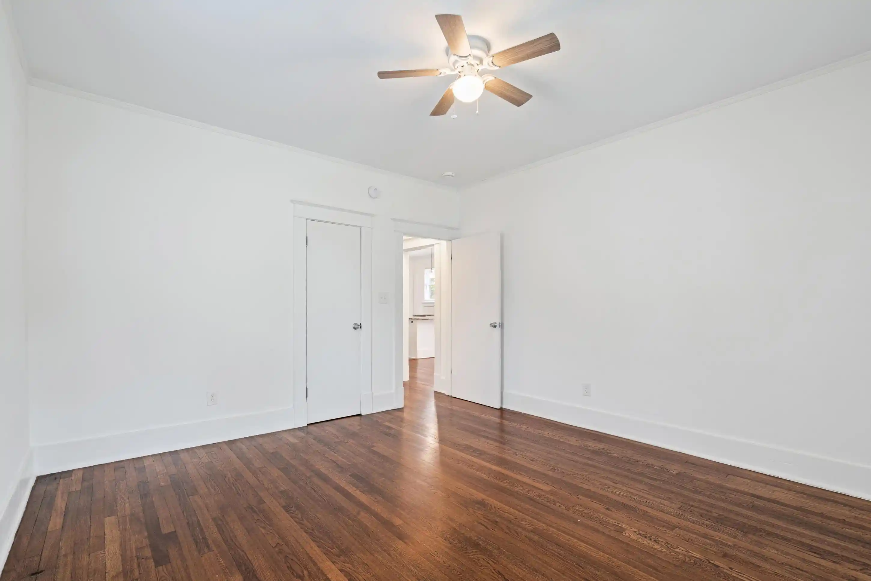 3rd image of 930 Evergreen St, Memphis, TN 38107 | MLS# 10222114